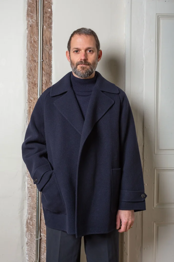 ジャケット・アウター YLEVE WOOL DOUBLE TWILL DUFFLE COAT YLÈVE Wool Double Twill Duffle Coat Black | Cultizm