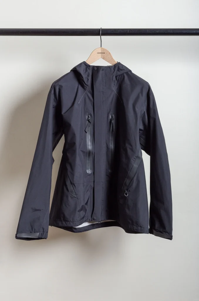 And Wander - 2.5 L Hiker Rain Jacket Black - Rendez-vous Store