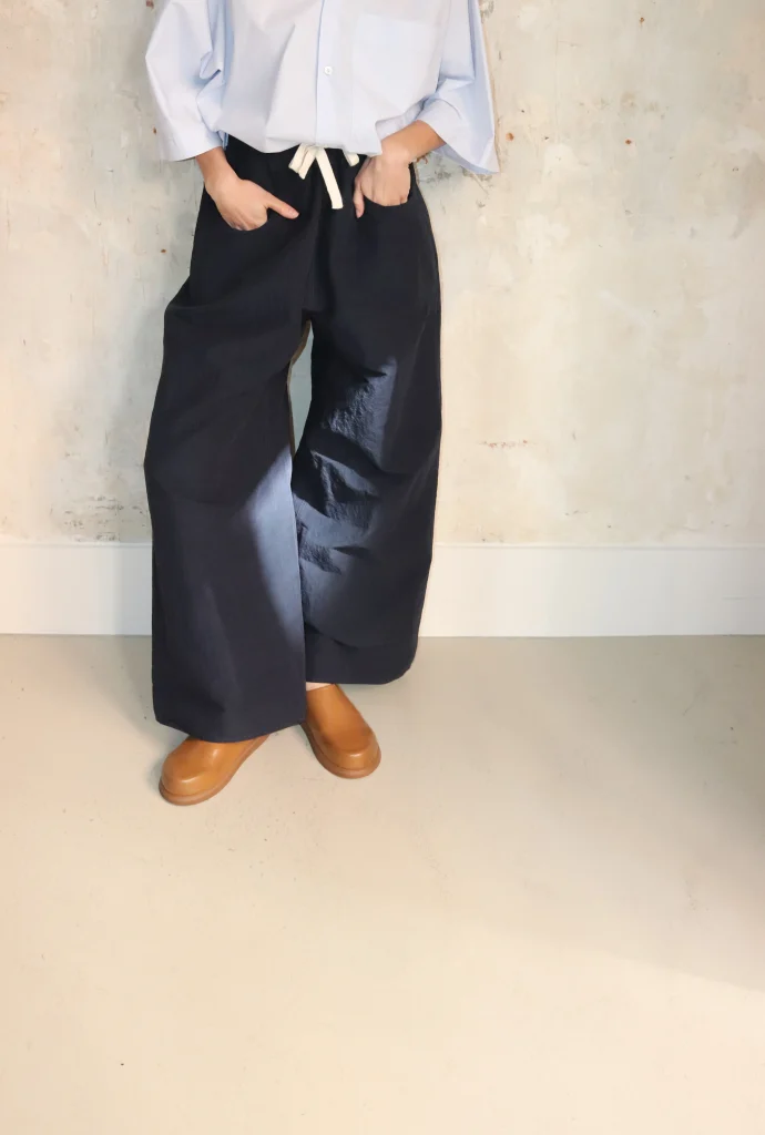 【HOUSE OF THE VERY 'S】PANTS s1-690x1024.webp