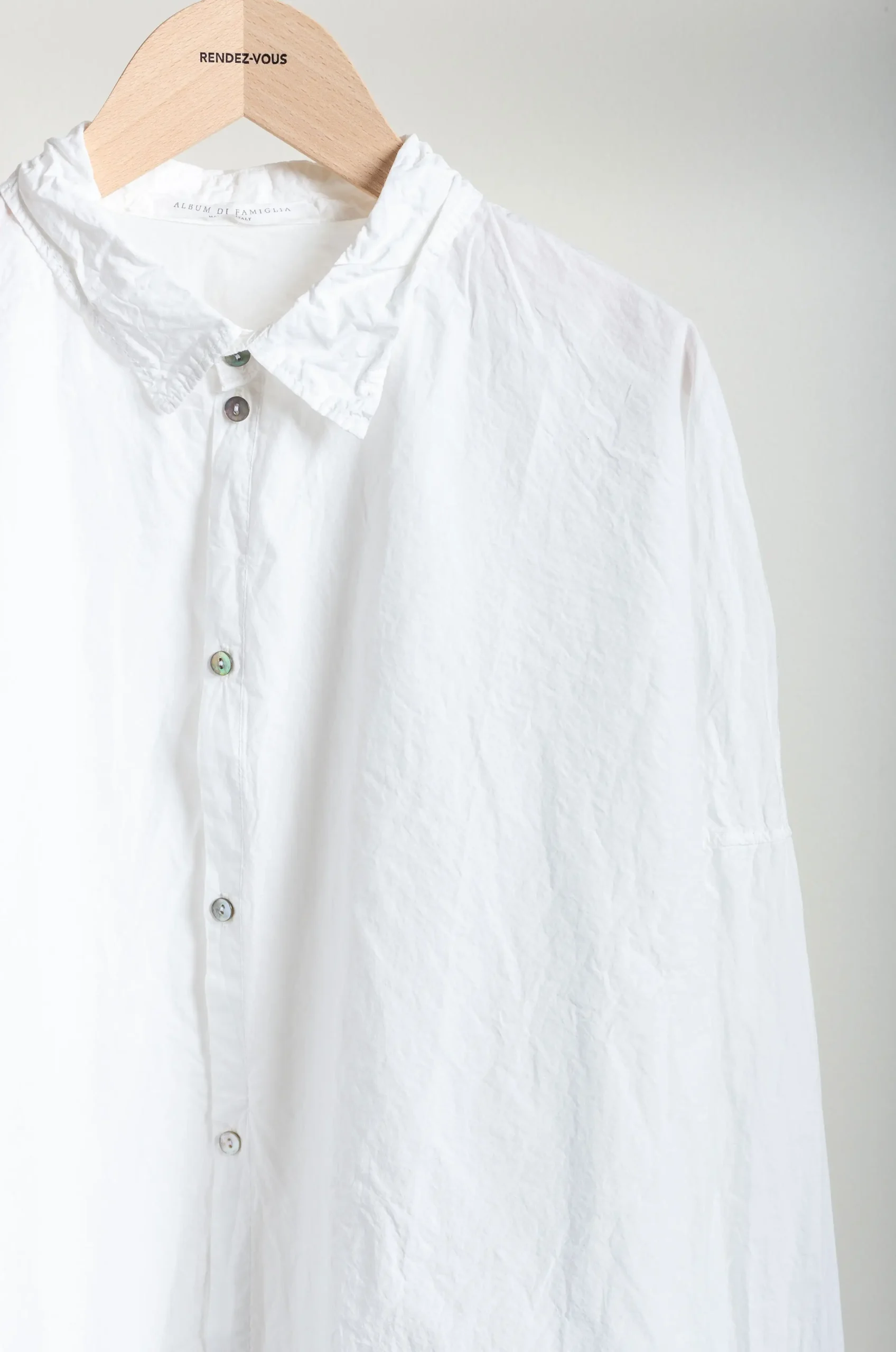 Album Di Famiglia - Unisex Collar Shirt TC Milk - Rendez-vous Store