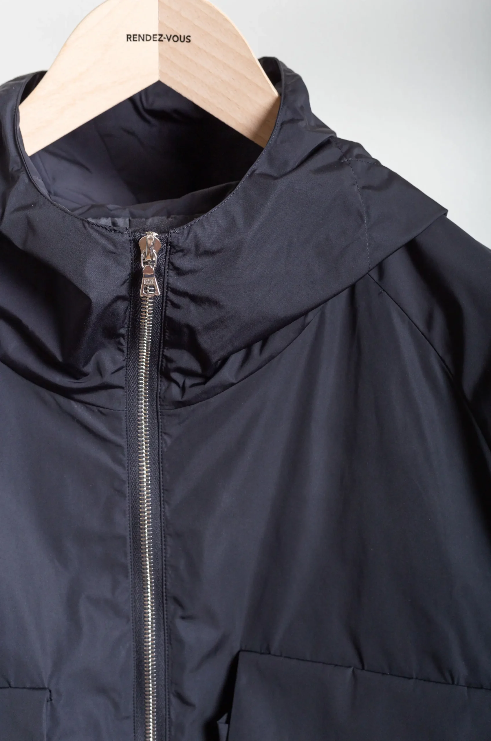 Stein - Nylon Tafta Hooded Short Jacket Black - Rendez-Vous