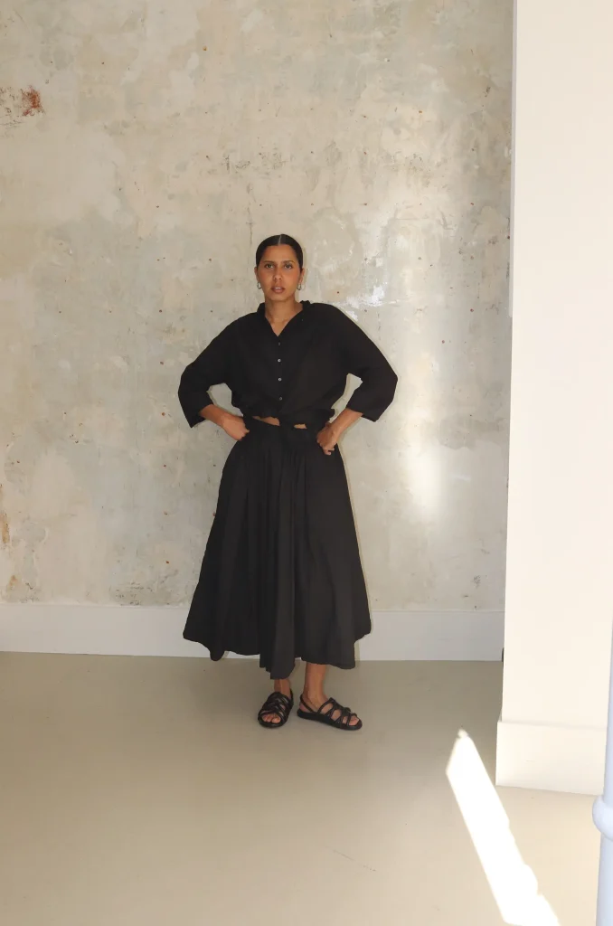 Album Di Famiglia - Short Collar Shirt TC Black - Rendez-vous Store