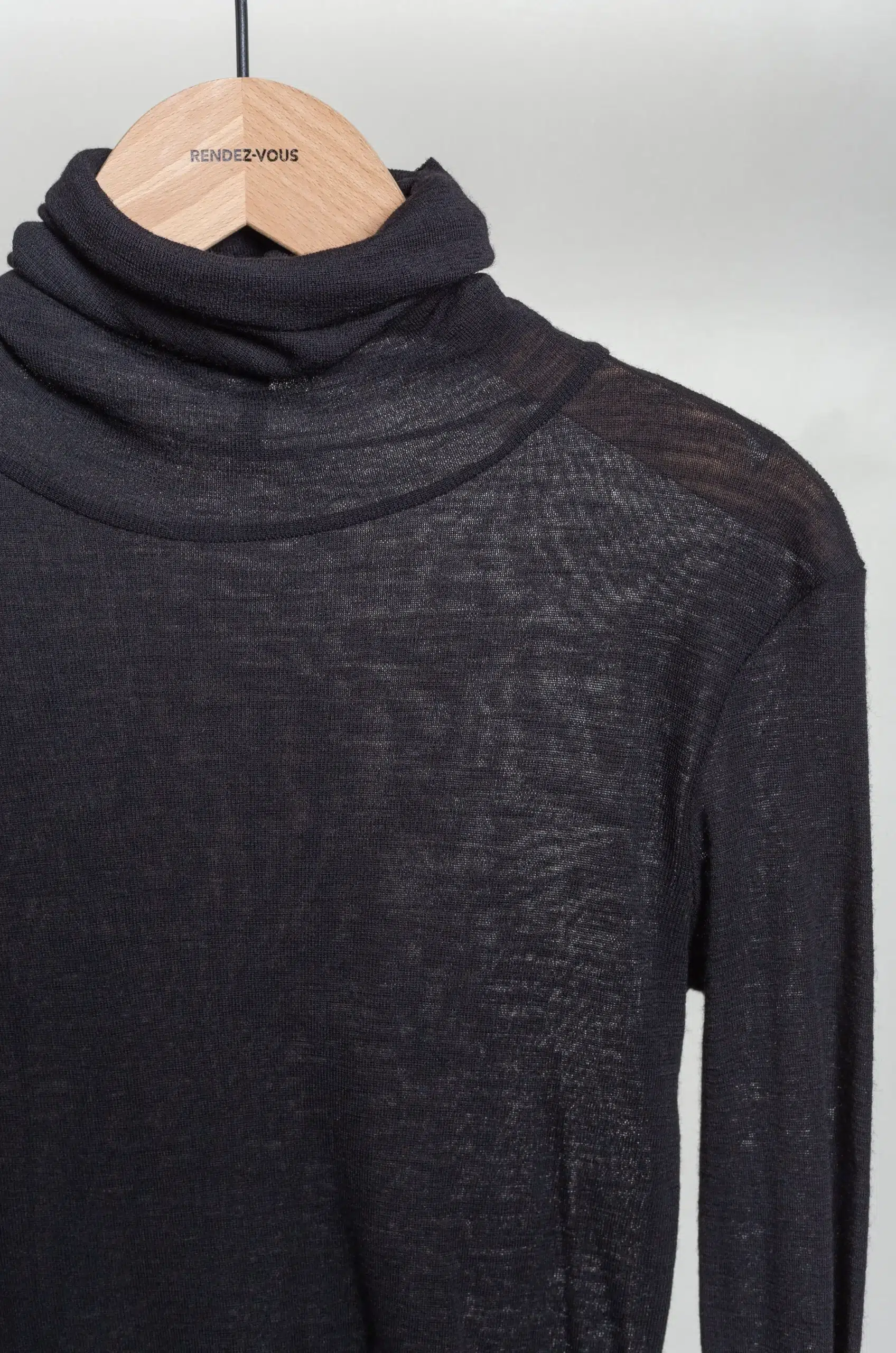 Sono - Roberta Rollneck 4021 - Black