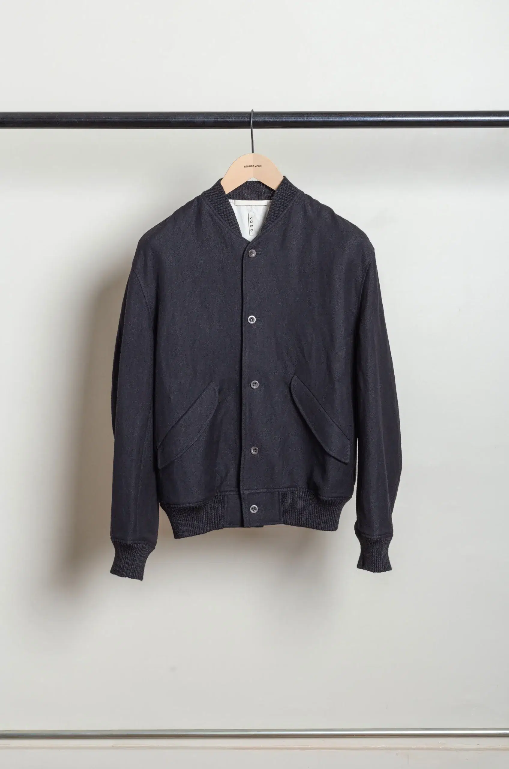 Sono - Luno Longsleeve 4071 - Black