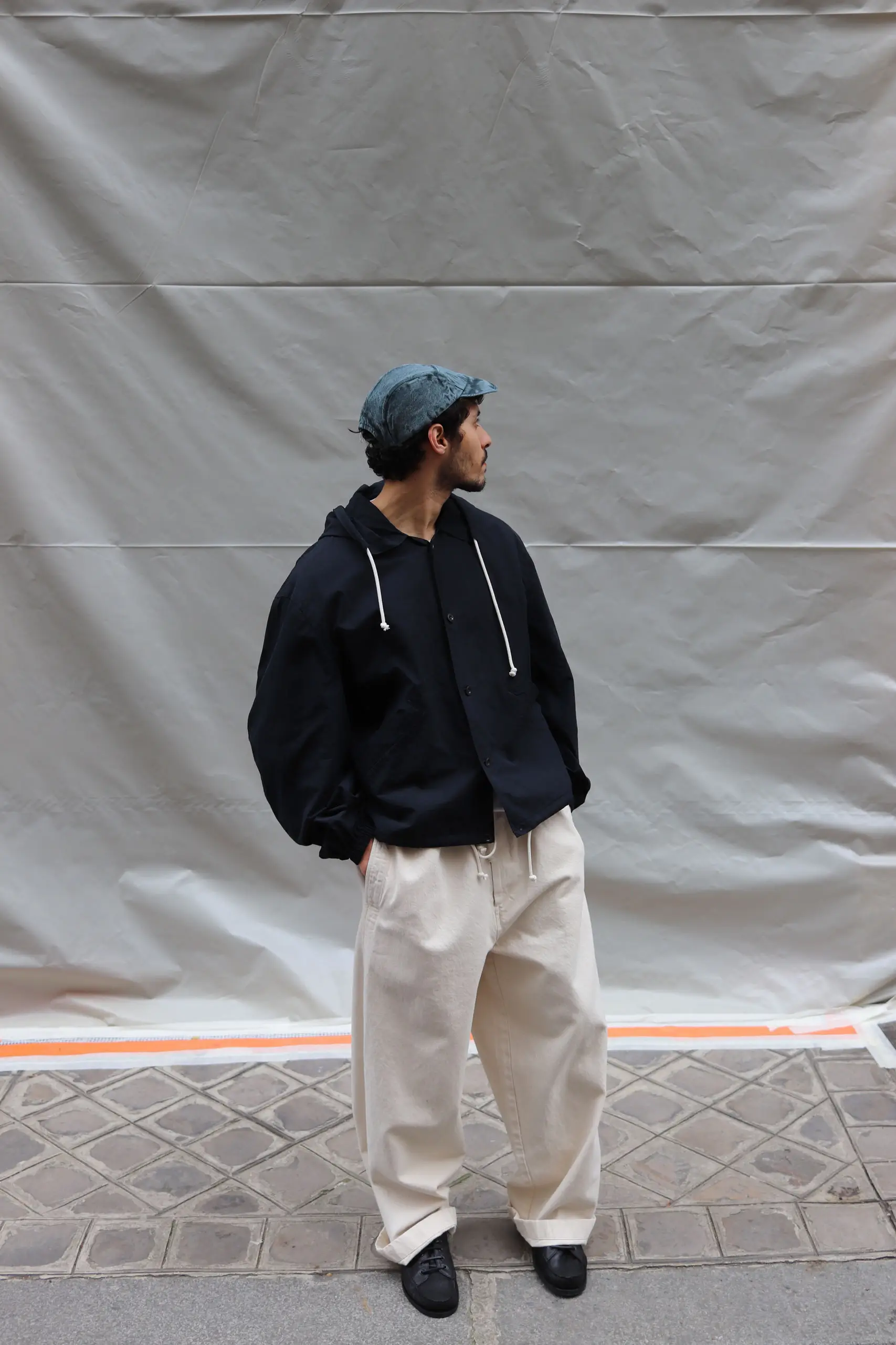 Sono - Huckle Hoodie 2037 - Off Black