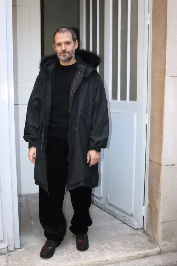 318979A7-4CA6-4F33-AF0F-