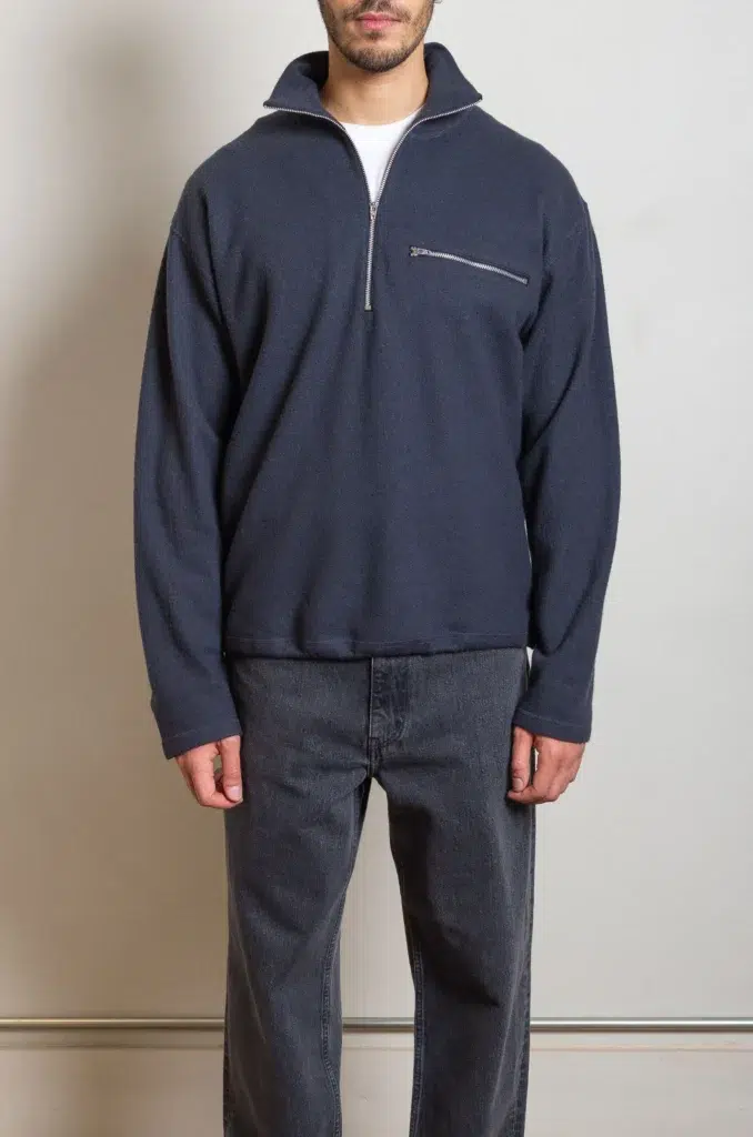 Ylève - ULTRAFINE MERINO MILLED WOOL KN HALF ZIP P/O - SMOKY NAVY