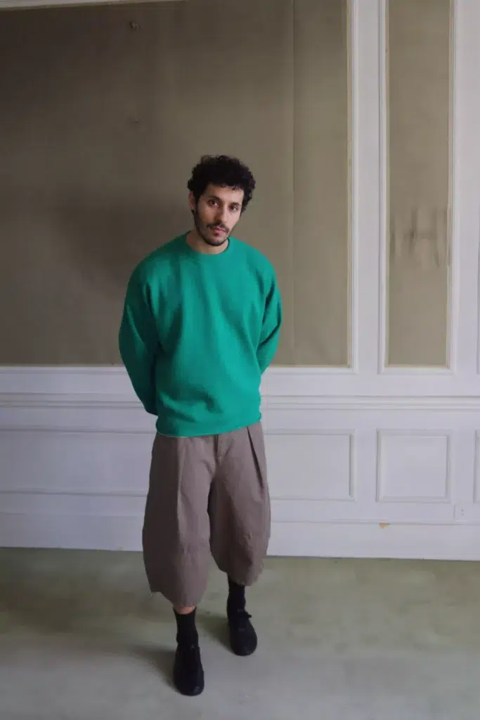 YouMustCreate - U7AAC STUDIO SWEATSHIRT - GREEN