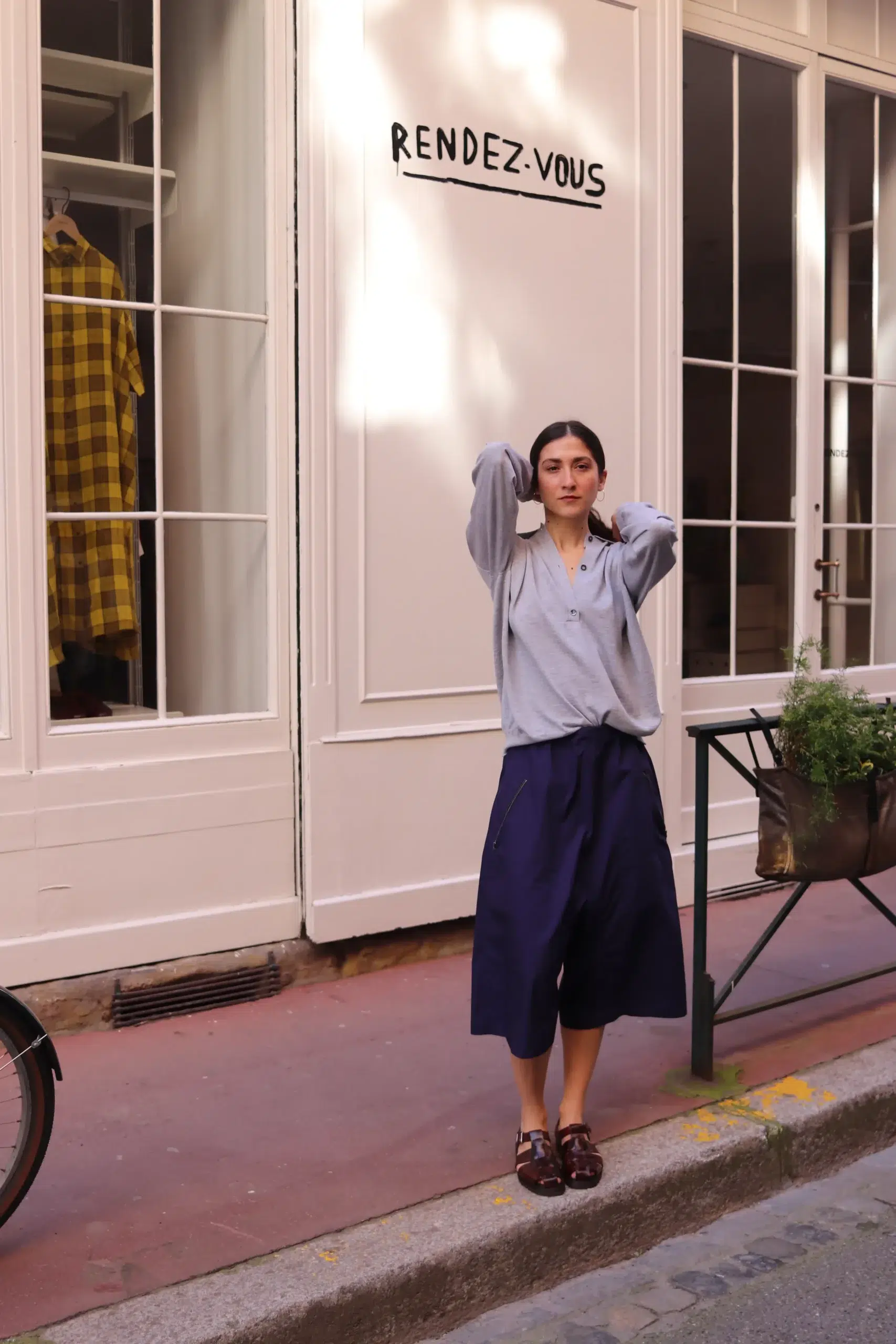 Sofie D'Hoore - POND relaxed w. zippockets extra low crotch short - INK