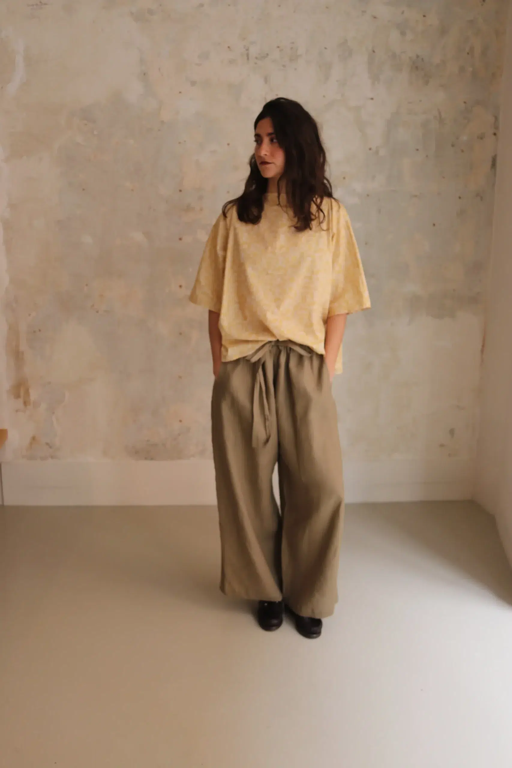 Whiteread - ARAMBER RELAXED SLEEVE TOP WR085-BF - BUTTER FLORA