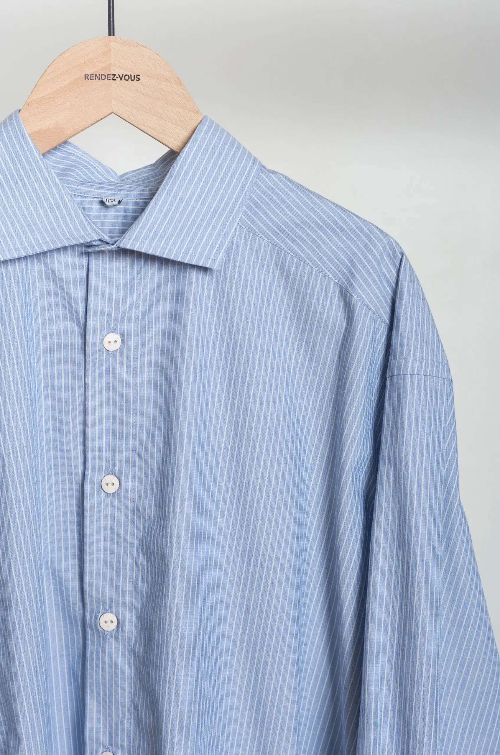BASERANGE - CLAUDE SHIRT - BLUE STRIPE