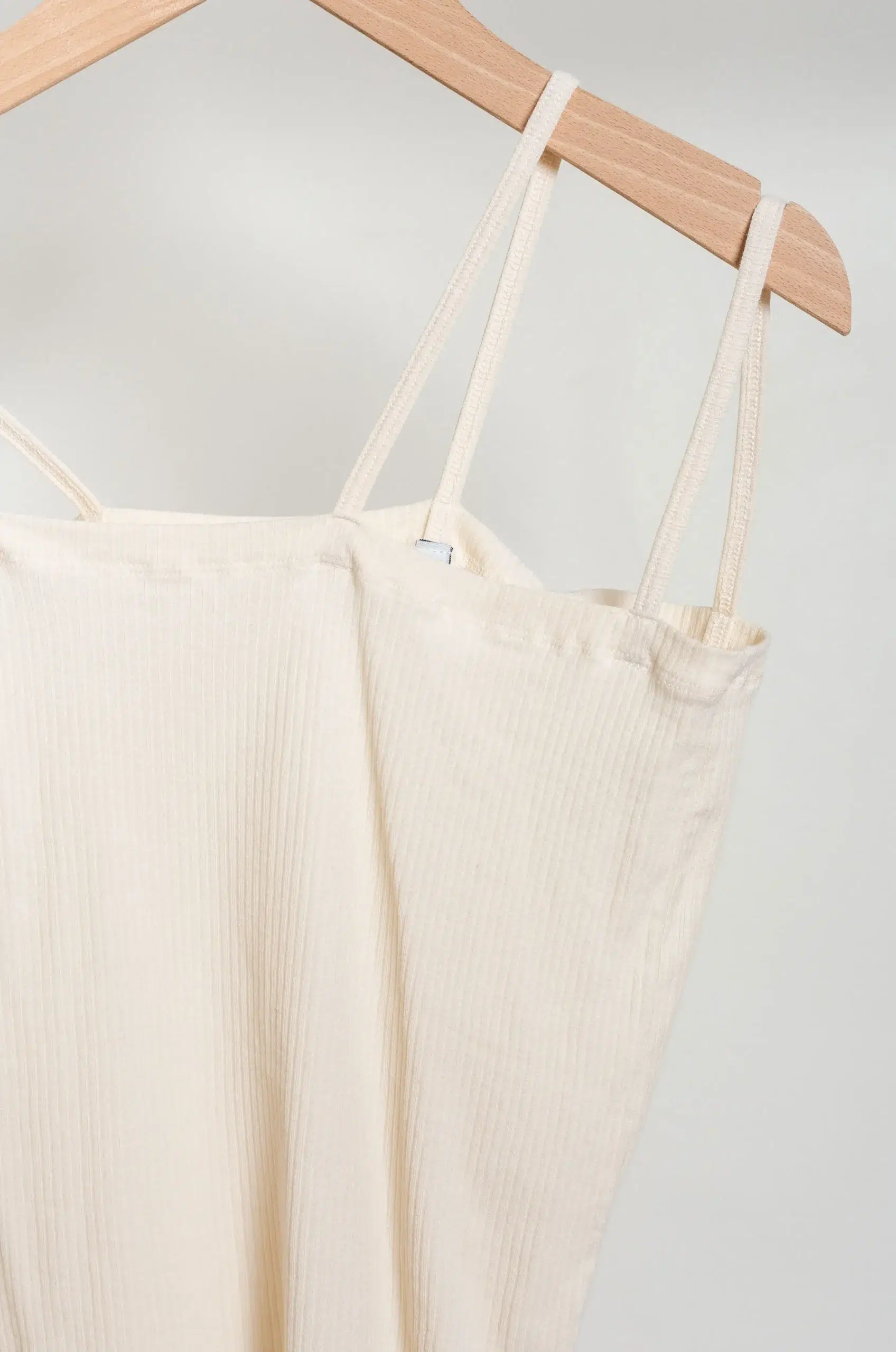 BASERANGE - NIDA TANK - OFF WHITE