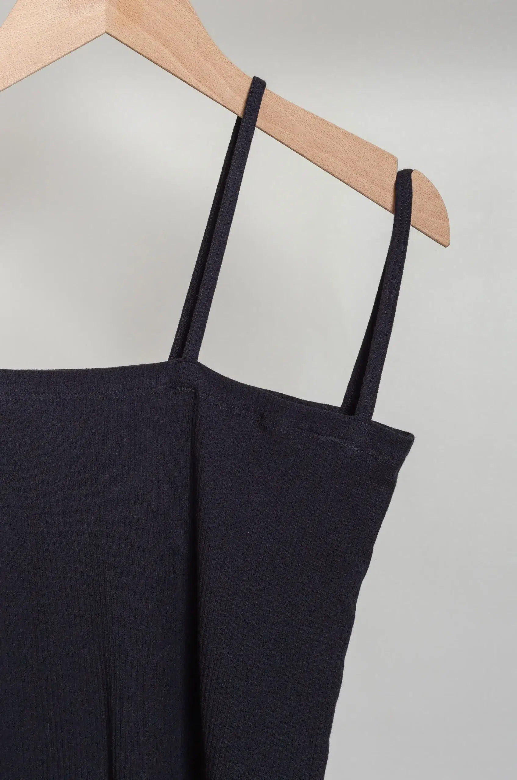 BASERANGE - NIDA TANK - BLACK