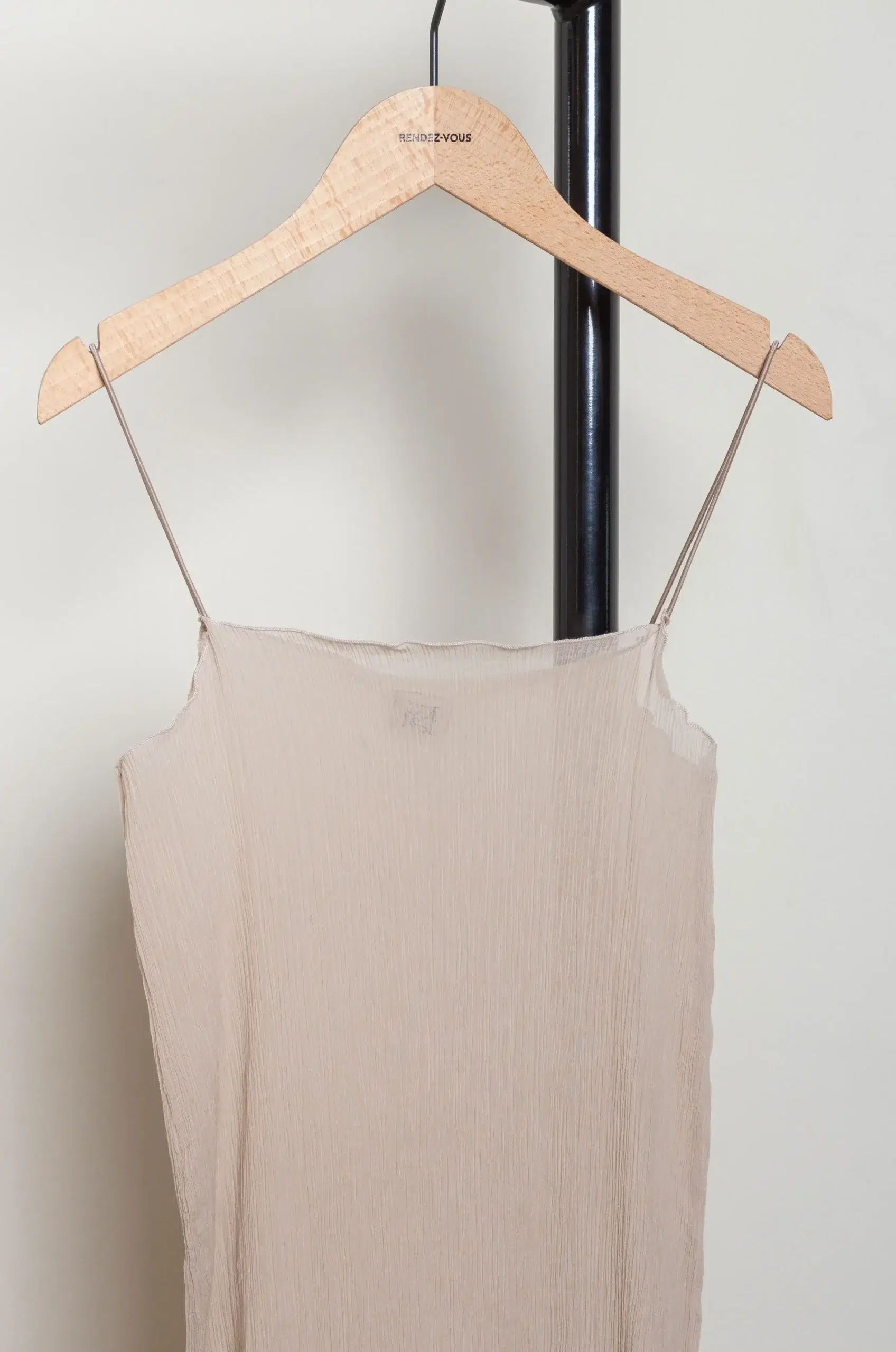 BASERANGE - STI SLIP DRESS - SYLVA BEIGE