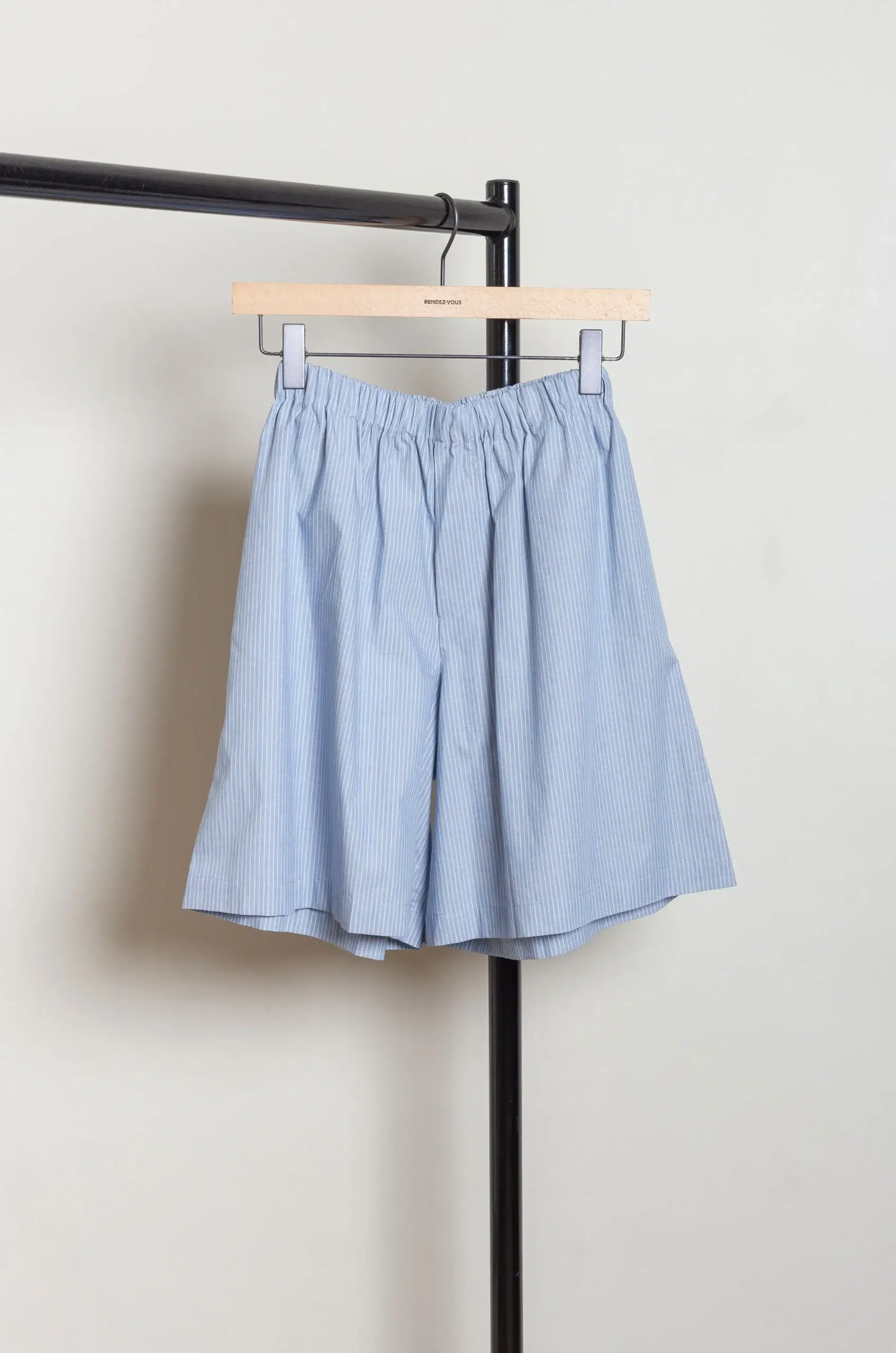BASERANGE - CLAUDE SHORTS - BLUE STRIPE