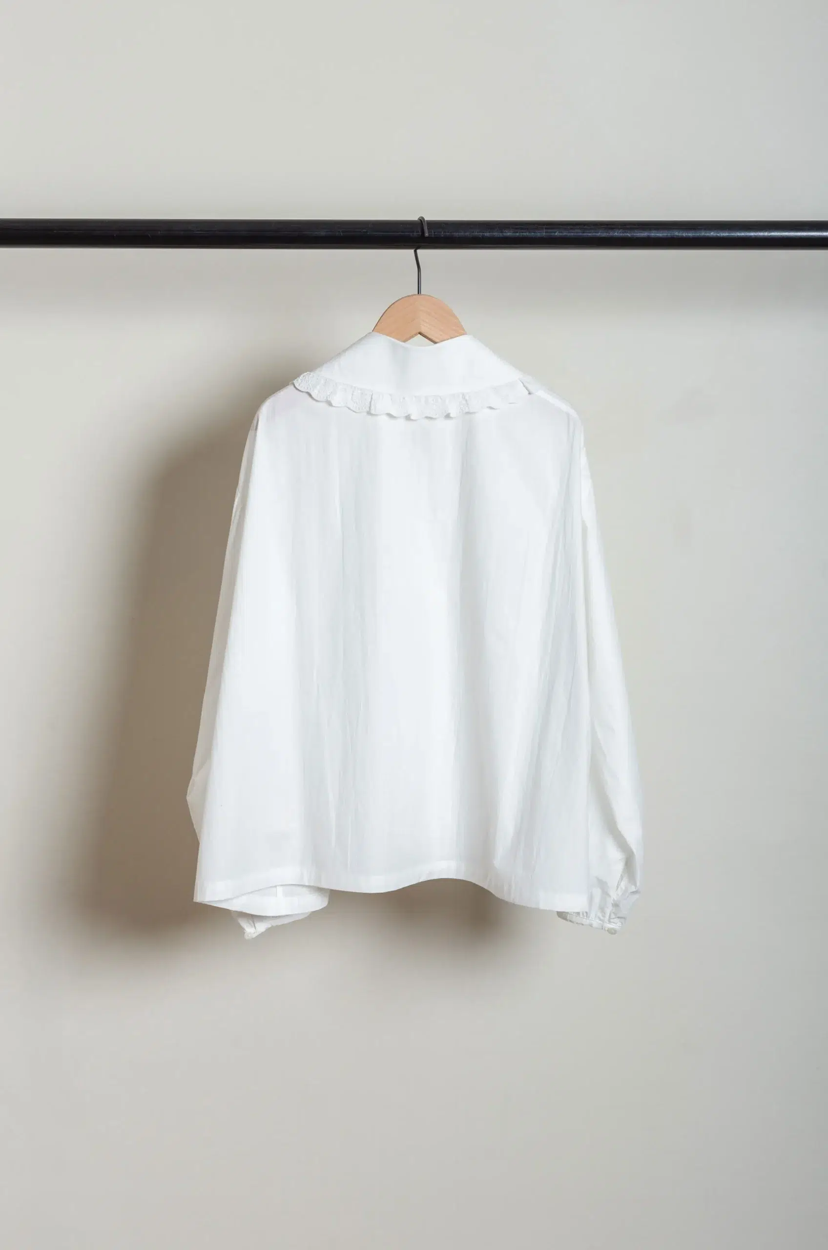 CAWLEY - JAPANESE COTTON POPLIN JESSIE SHIRT WITH TRIM - WHITE
