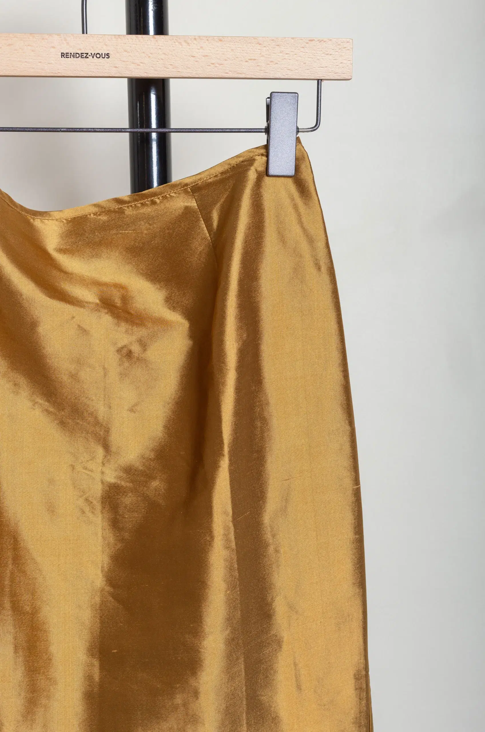 CAWLEY - SILK DUPION SADIE SKIRT - OCHRE
