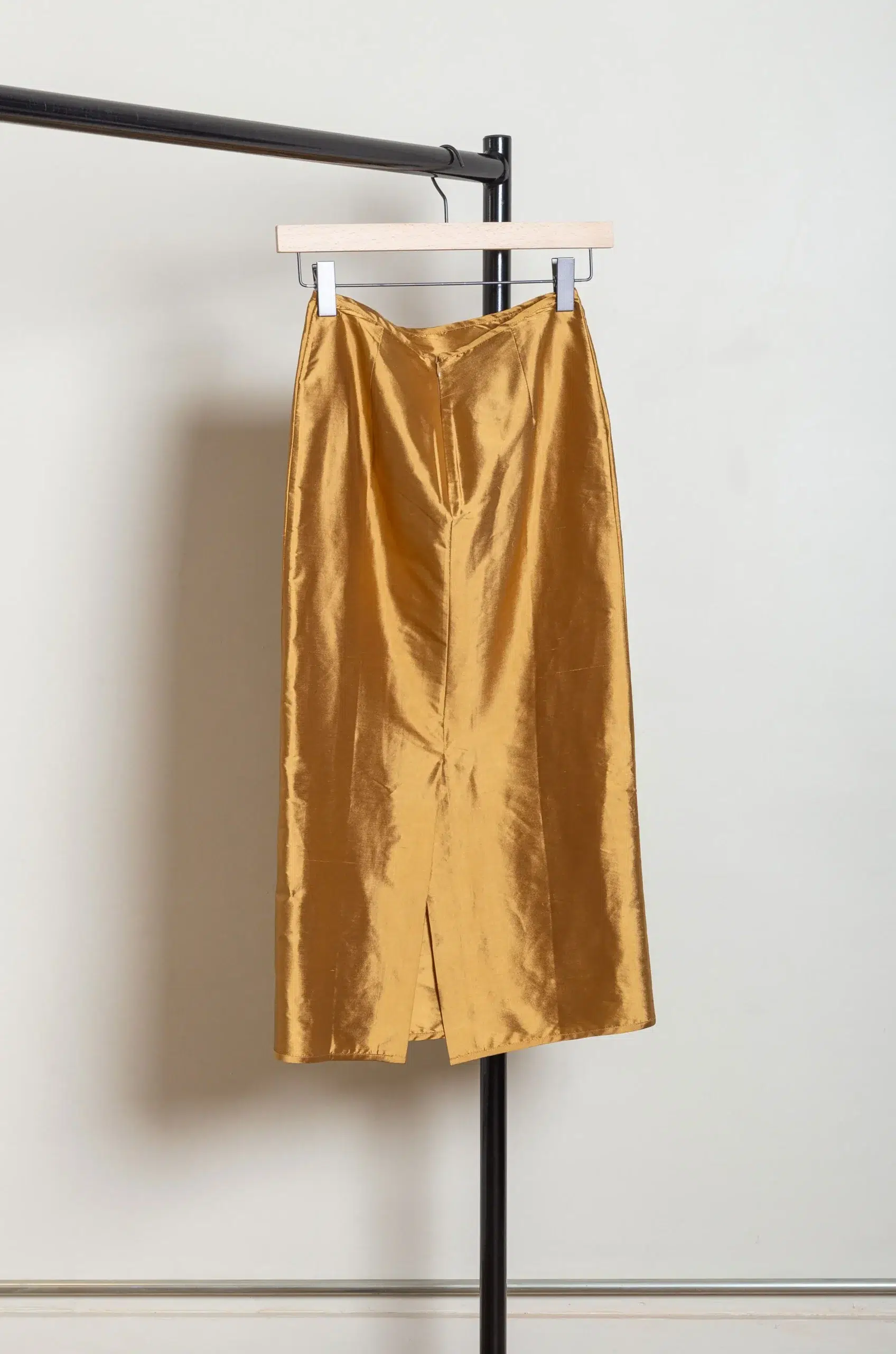 CAWLEY - SILK DUPION SADIE SKIRT - OCHRE
