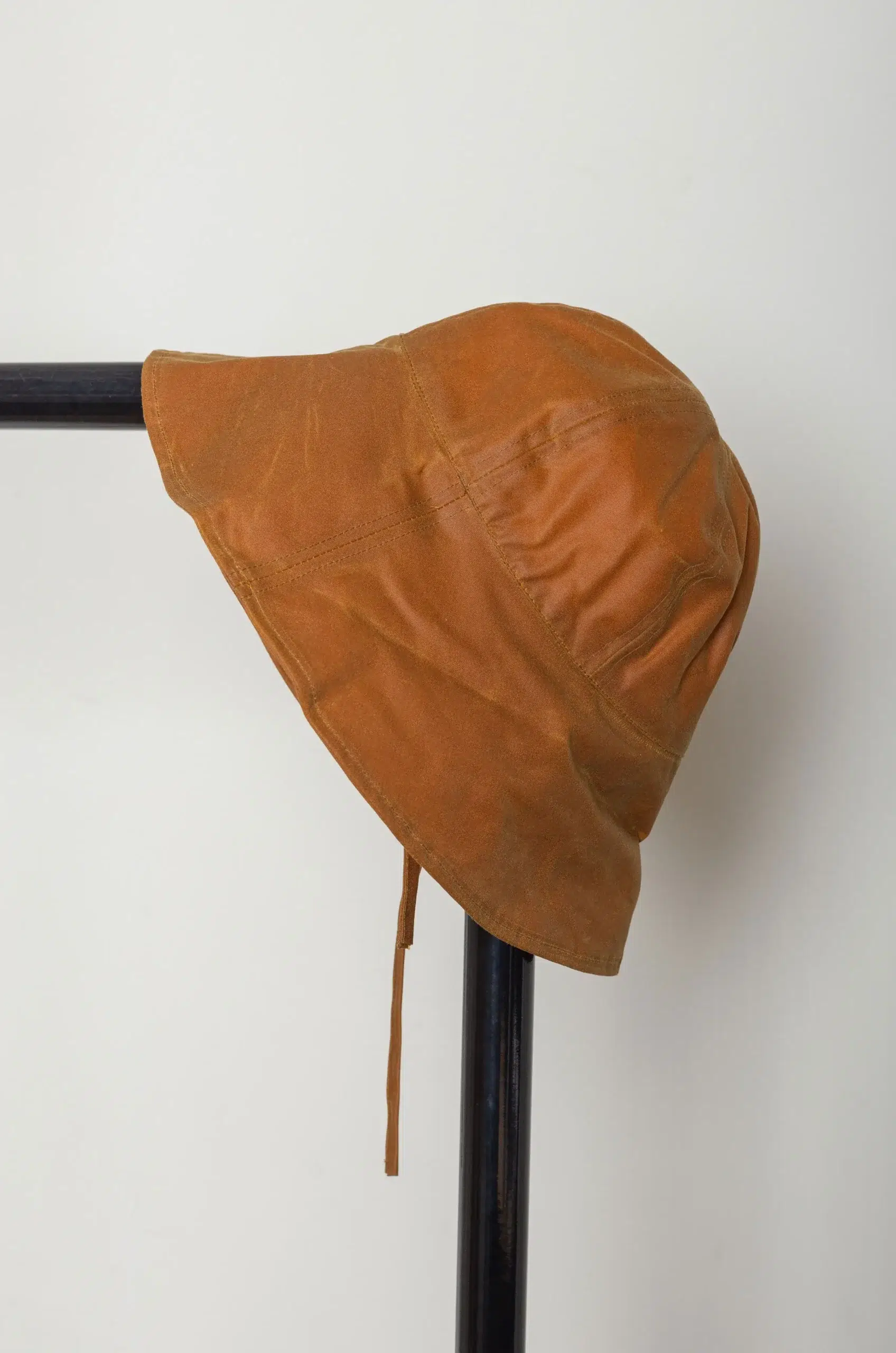 CAWLEY - BRITISH WAXED OILSKIN SUNHAT - GOLD