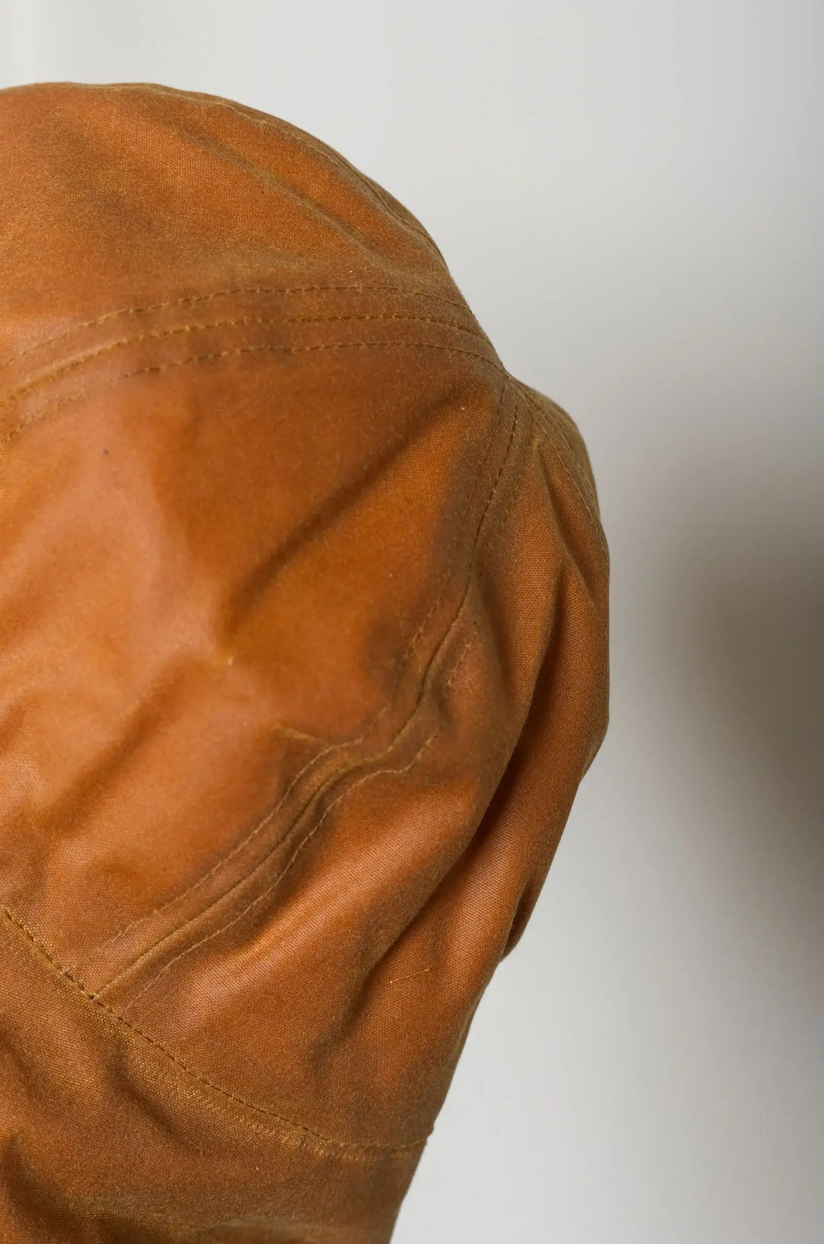 CAWLEY - BRITISH WAXED OILSKIN SUNHAT - GOLD