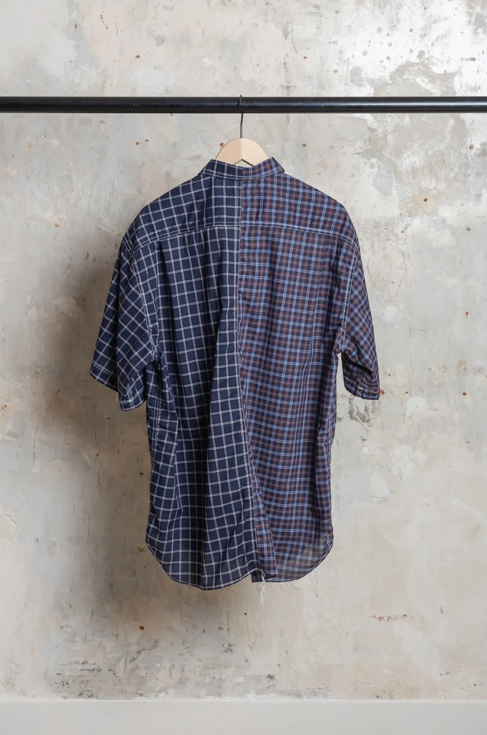 Comme Des Garçons Homme - MEN'S SHIRT HQ-B022-051 - NY/BK/WH XBR/N