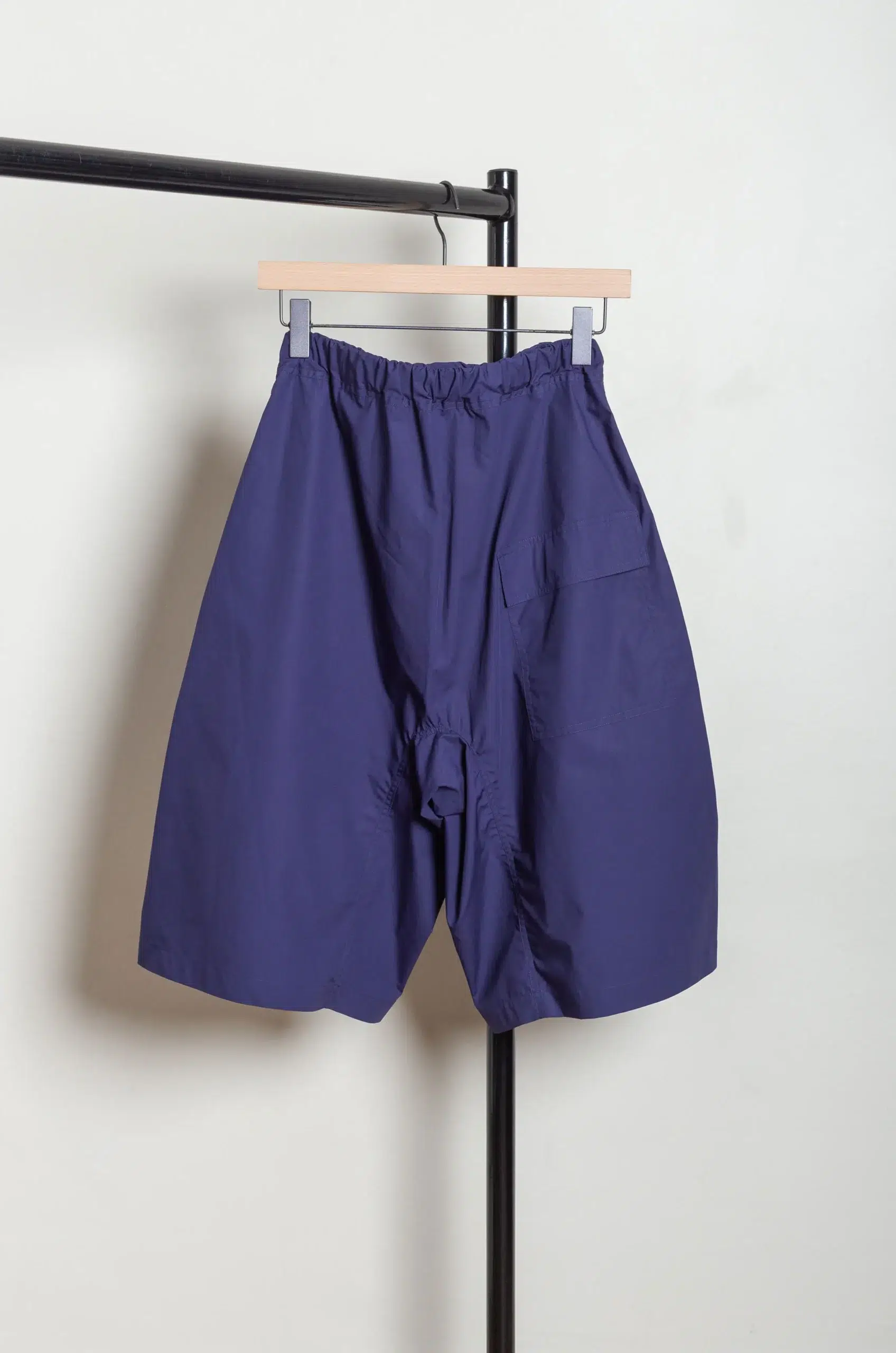 Sofie D'Hoore - POND relaxed w. zippockets extra low crotch short - INK