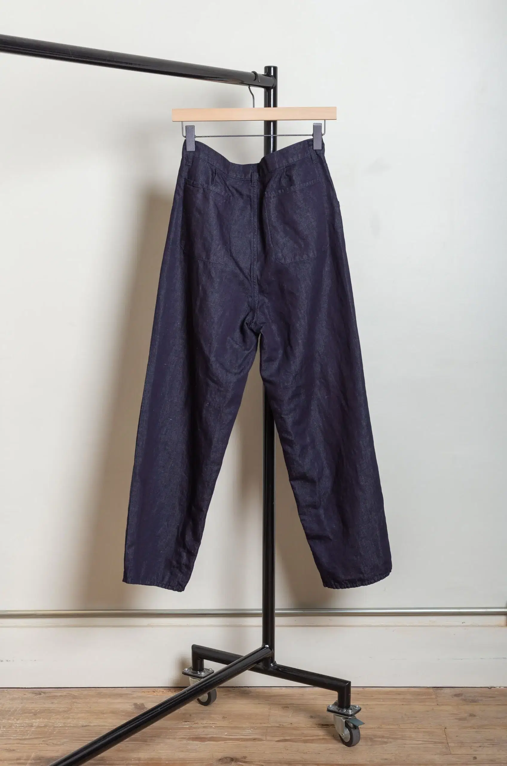 Still By Hand - DN02261OS Hemp mixed denim pants - DARK NAVY