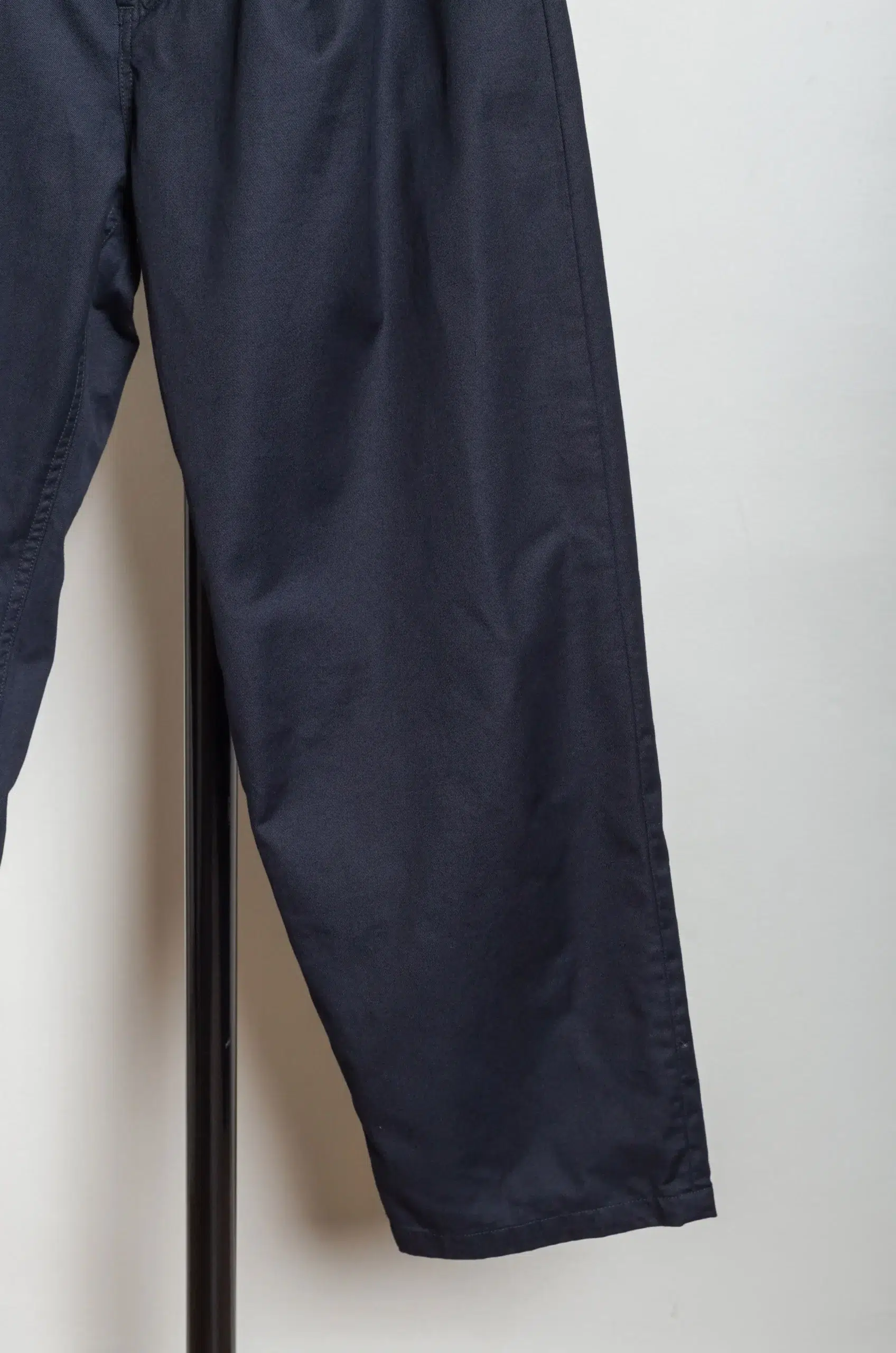 Still By Hand - PT02261OS Selvedge 1 pleat pants - BLACK NAVY
