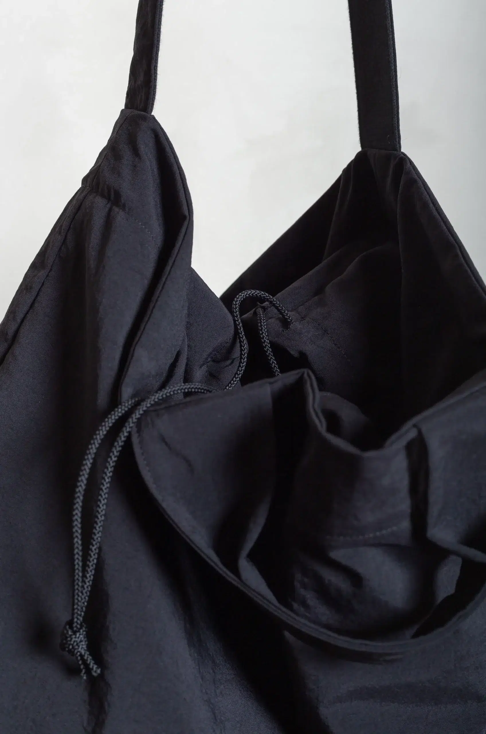 Still By Hand - GD05261OS Nylon ox two-way bag - INK BLACK