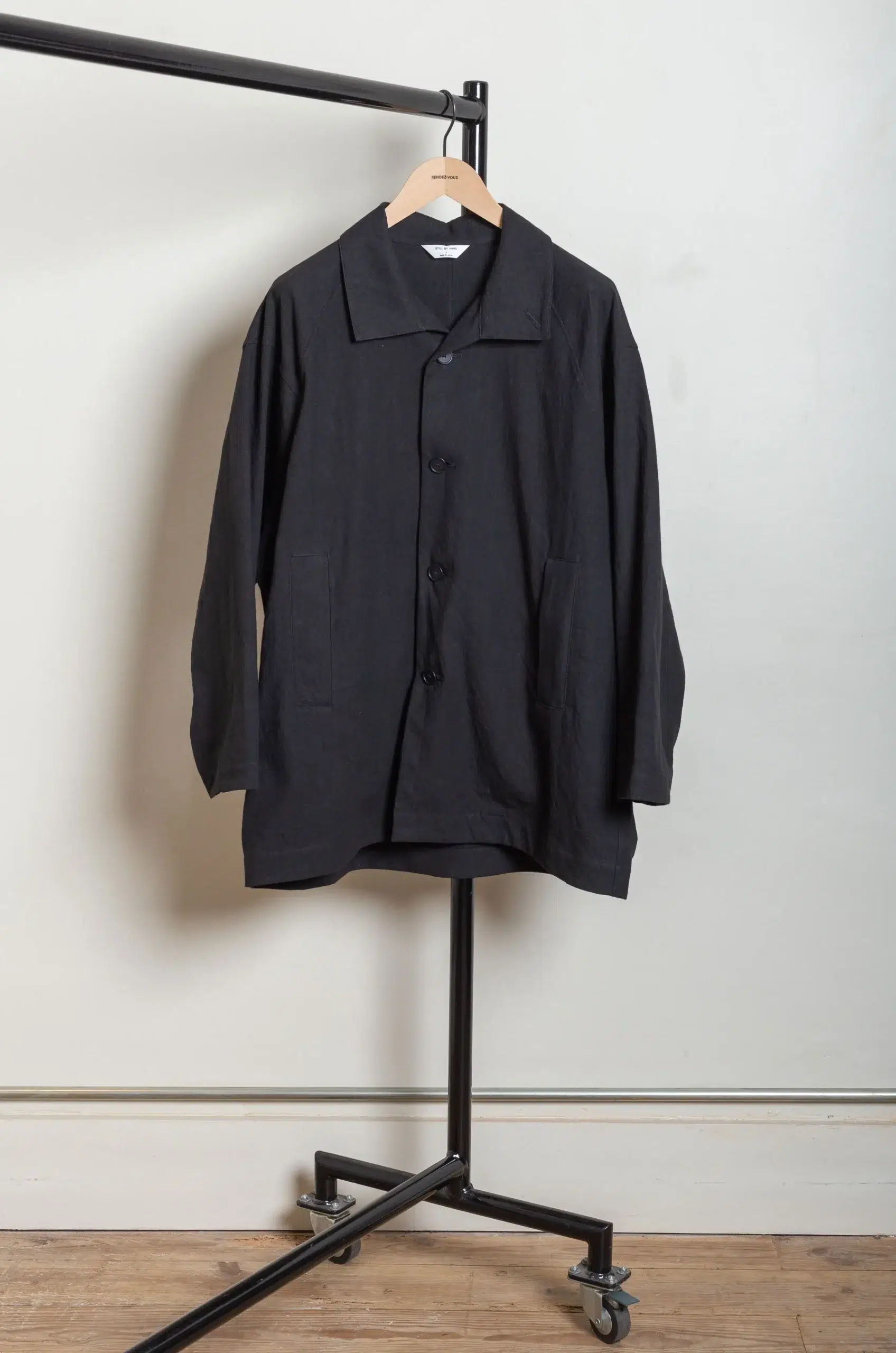 Still By Hand - CO04261OS Garment-dye half coat - BLACK NAVY