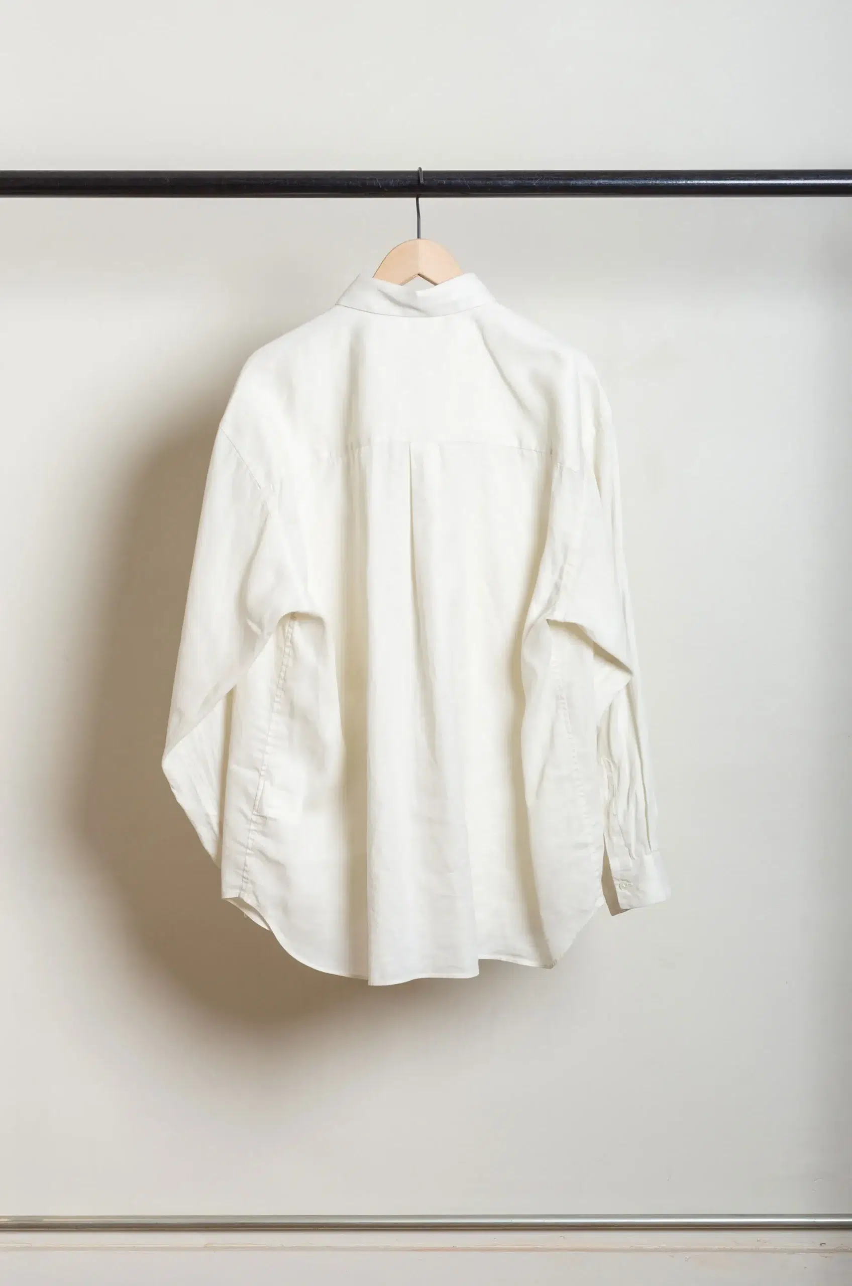 Still By Hand - SH05261OS Garment-dye over shirt - ECRU