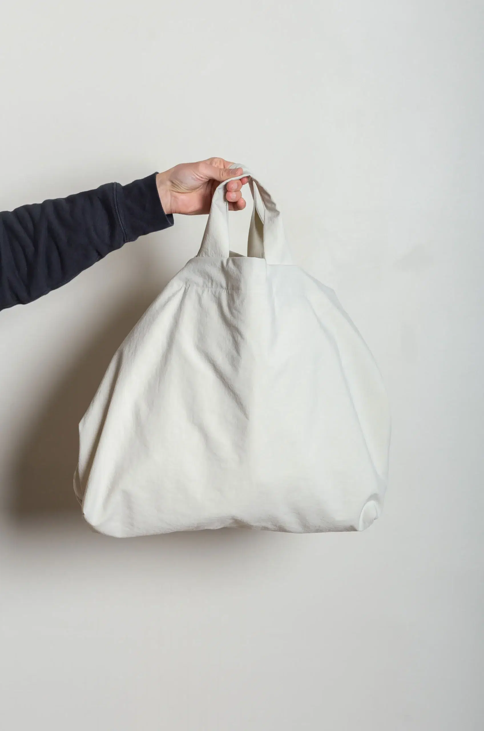 Still By Hand - GD05261OS Nylon ox two-way bag - ECRU