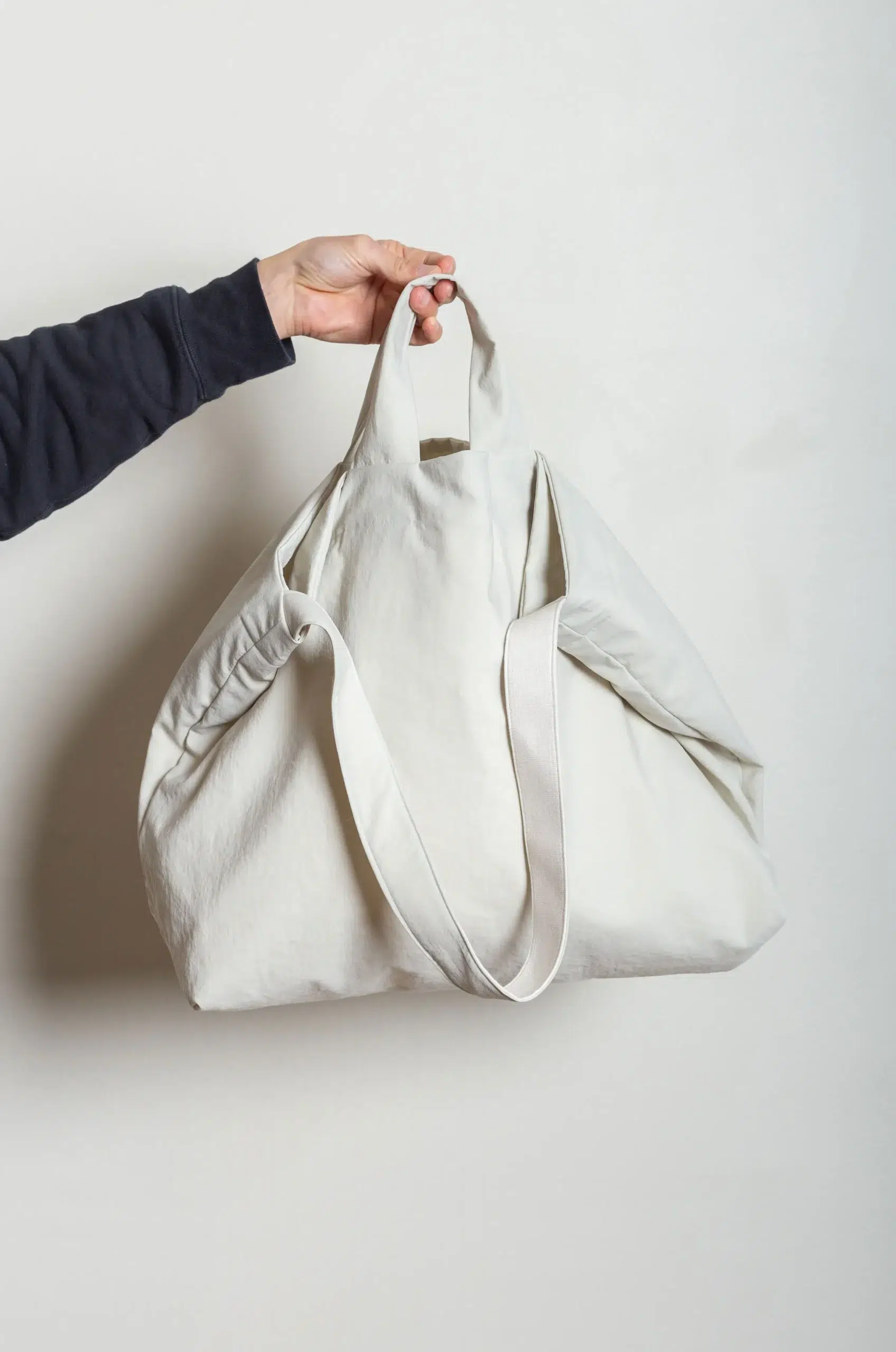 Still By Hand - GD05261OS Nylon ox two-way bag - ECRU