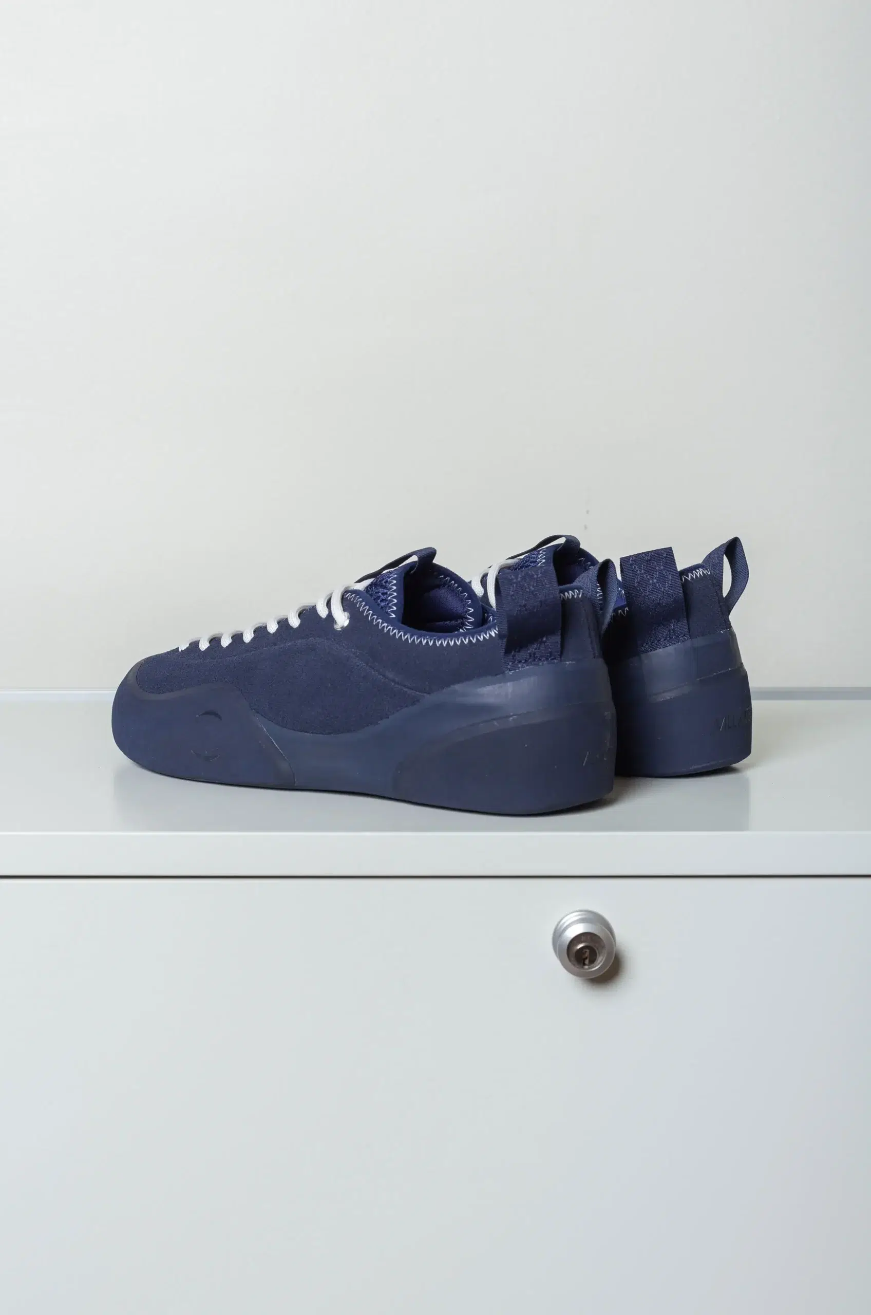 VILLAGE - 1PM Shoes - Navy / Navy