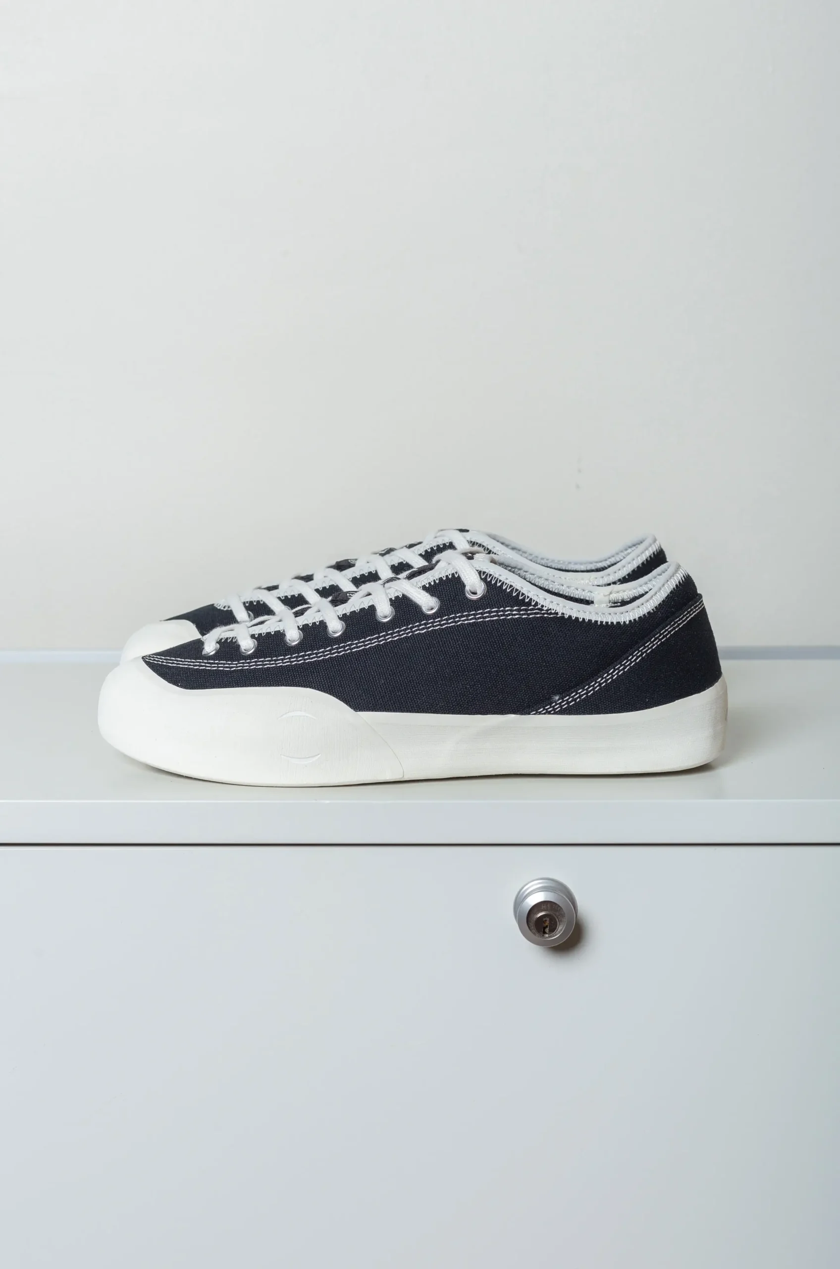 VILLAGE - MEN 1.30 PM Shoes - Black/ Whisper White