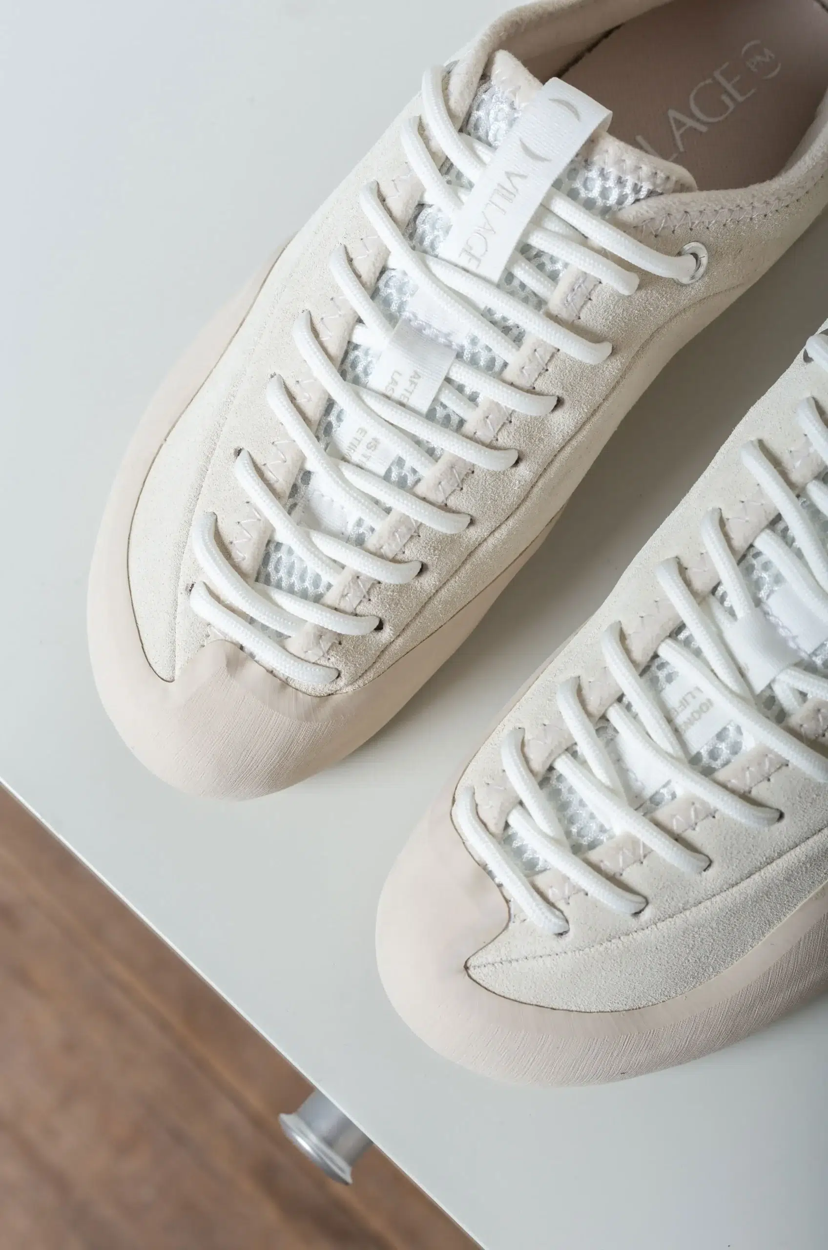 VILLAGE - 1 PM Shoes - Cream / Cream