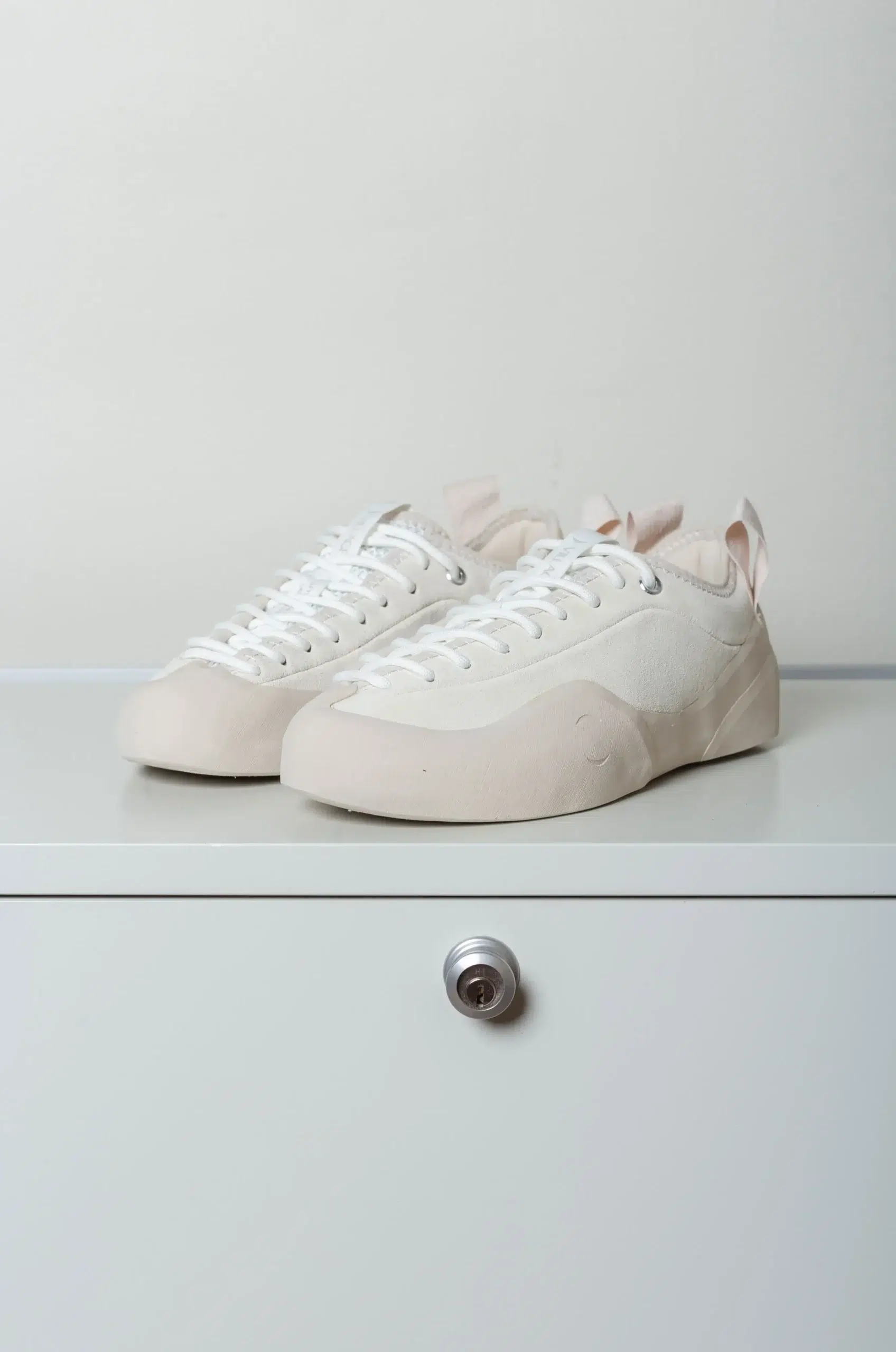 VILLAGE - 1 PM Shoes - Cream / Cream