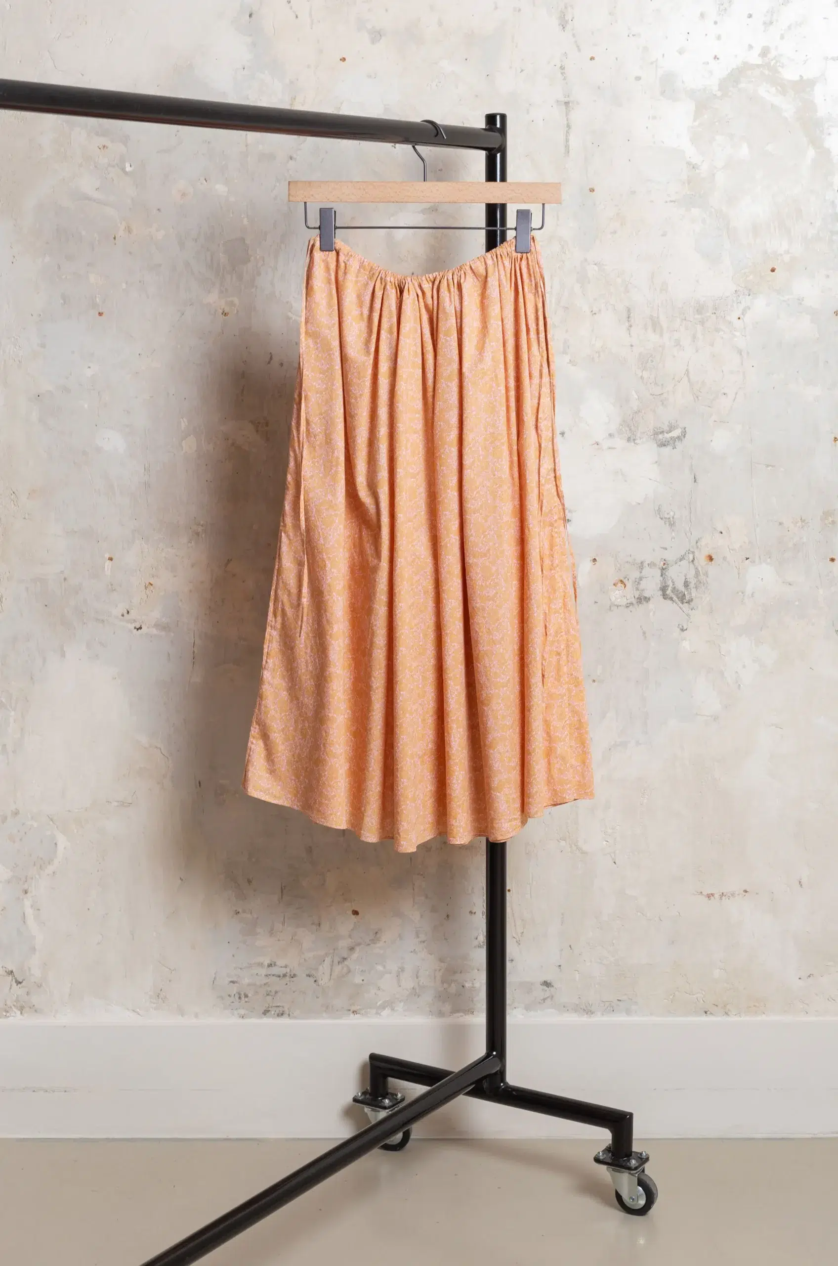 Whiteread - HANSA GATHERED TIE SKIRT WR082-PF - PEACH FLORA