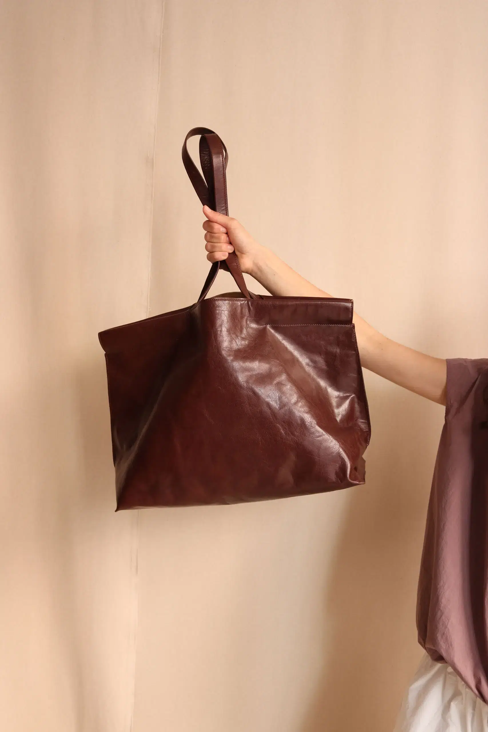 Bea Mombaers bags - SHOPPER EASTWEST TUMBLED - BROWN
