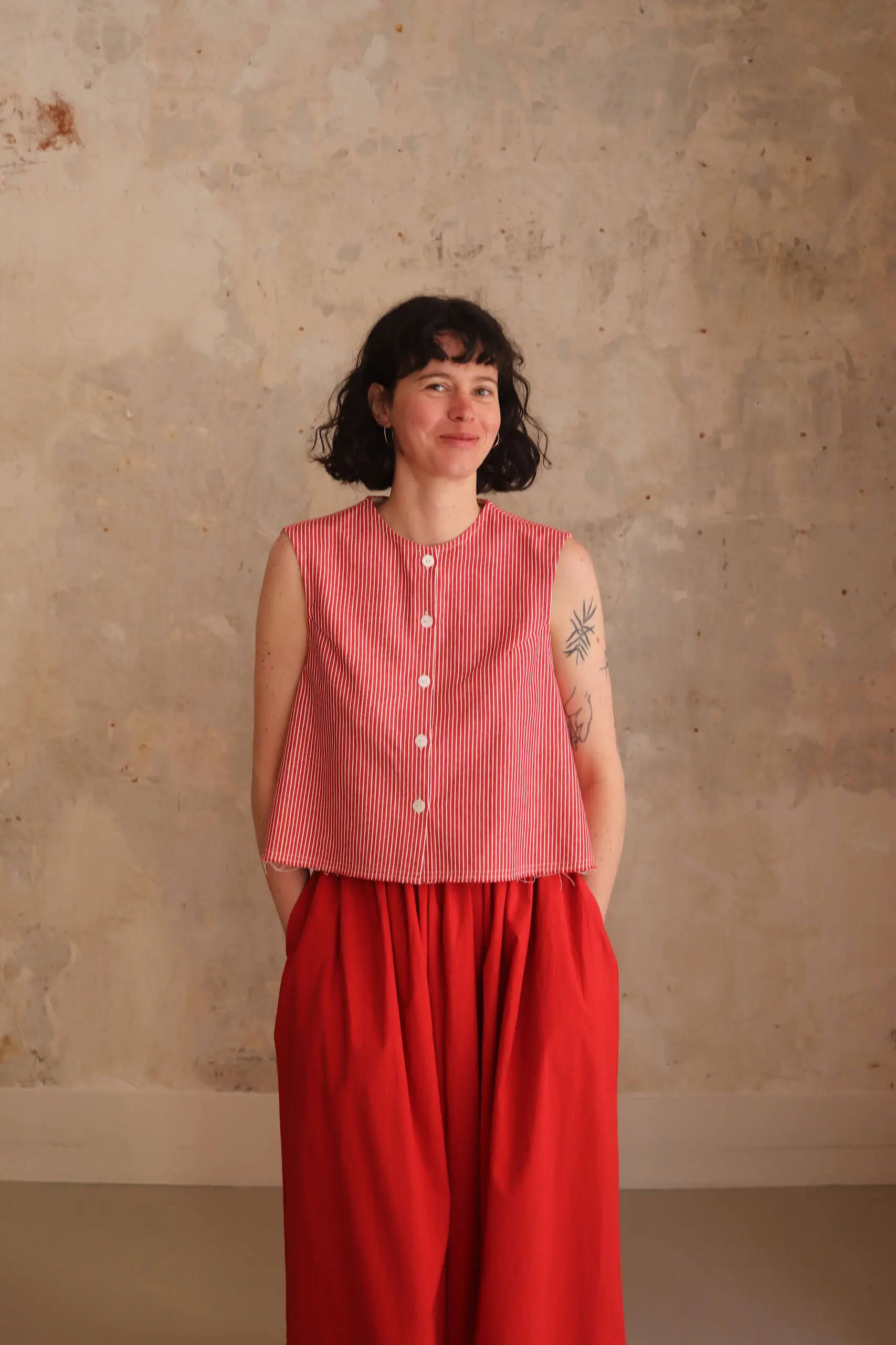 Eleph - A CROPPED TOP C9010301 - RED