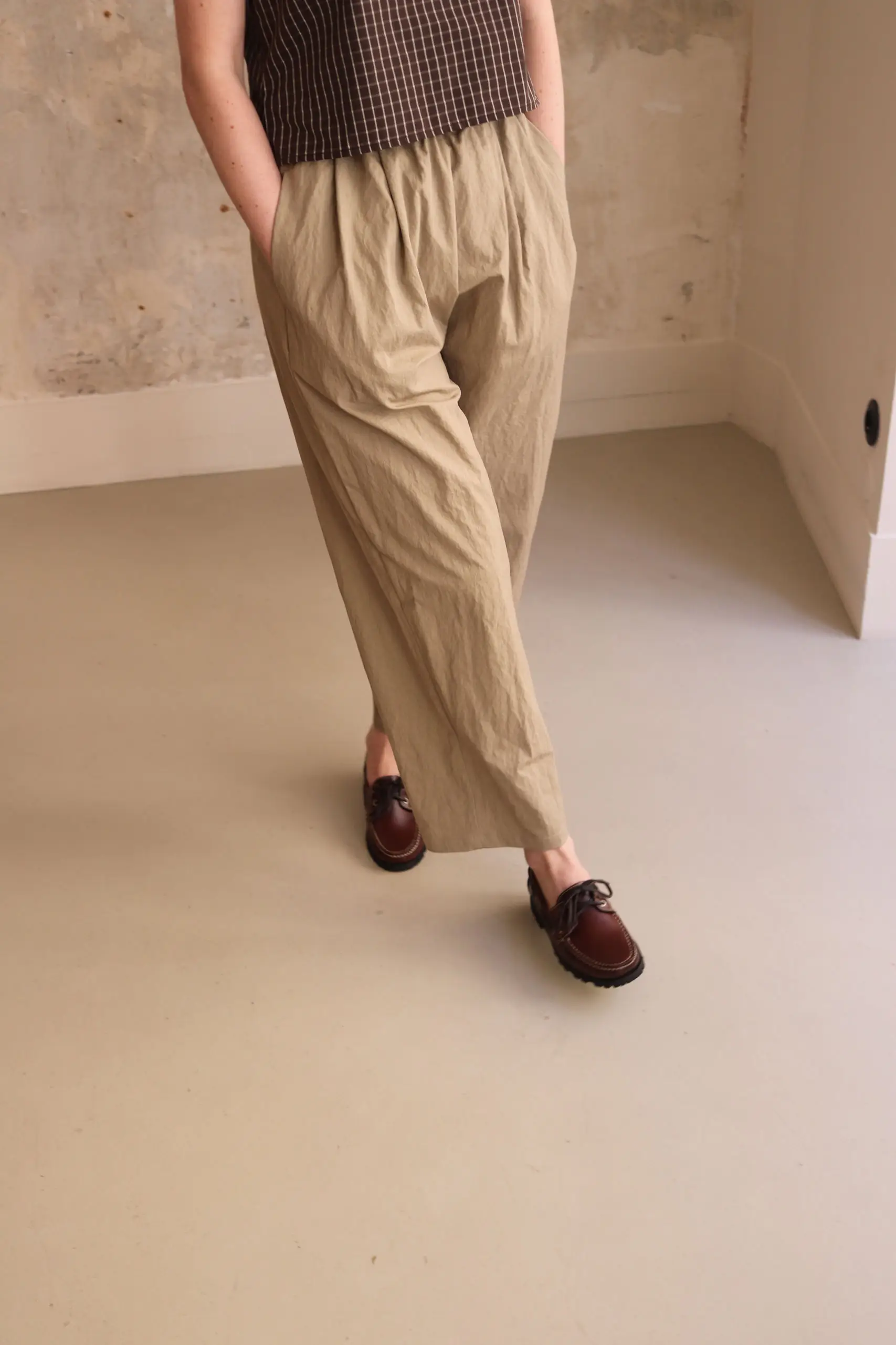 Eleph - LUCE EASY TROUSER C9010208 - KHAKI