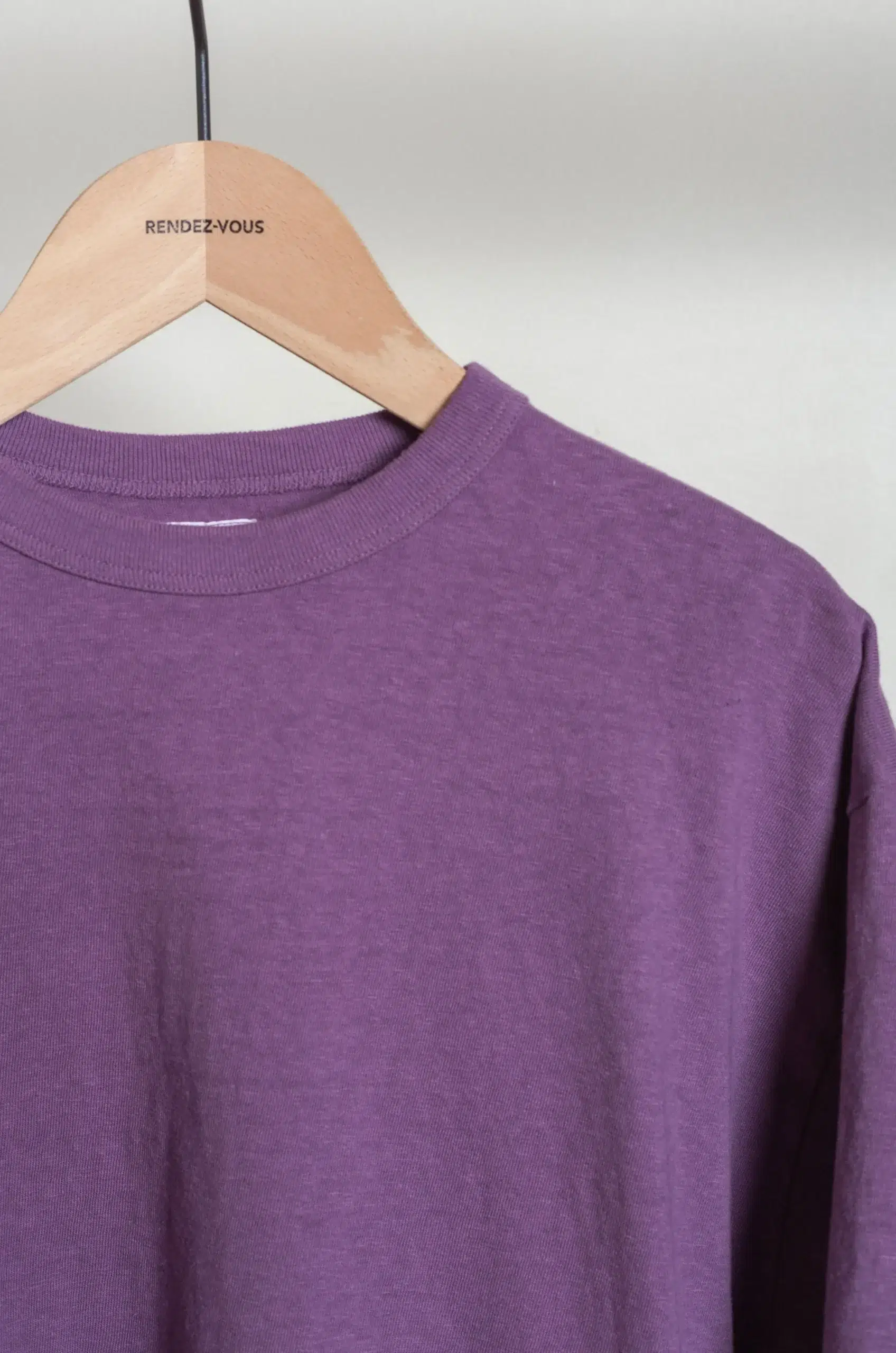 Sunray - Women's Hi'aka SS T-Shirt Ochiwata Recycled Cotton - Vintage Violet