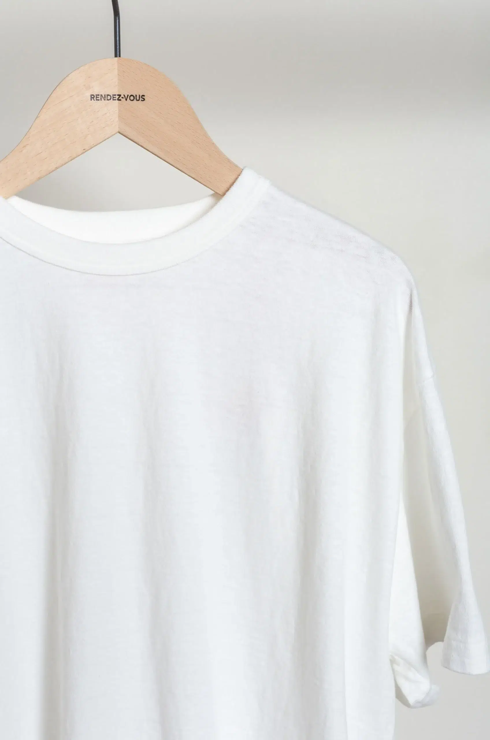 Sunray - Women's Hi'aka SS T-Shirt Ochiwata Recycled Cotton - Off White