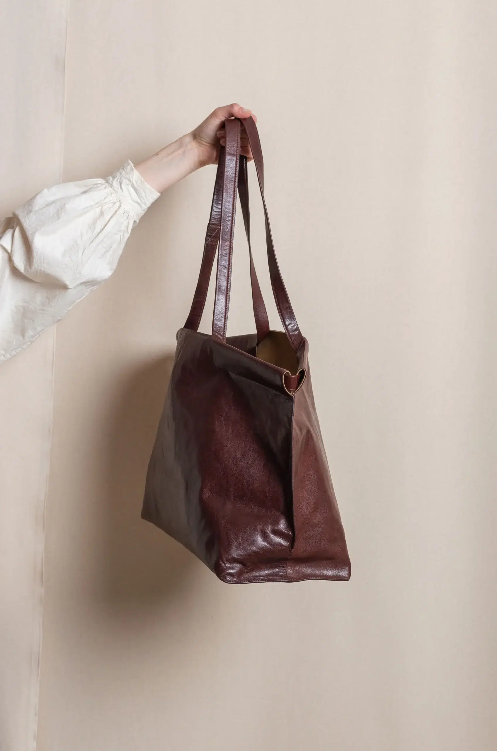 Bea Mombaers bags - SHOPPER EASTWEST TUMBLED - BROWN