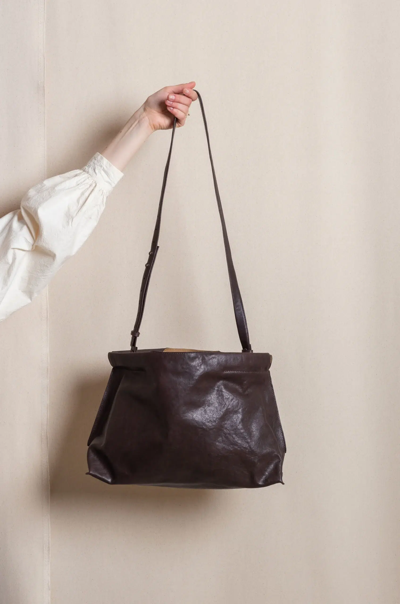 Bea Mombaers bags - SHOPPER MIDI MATTE - DARK BROWN