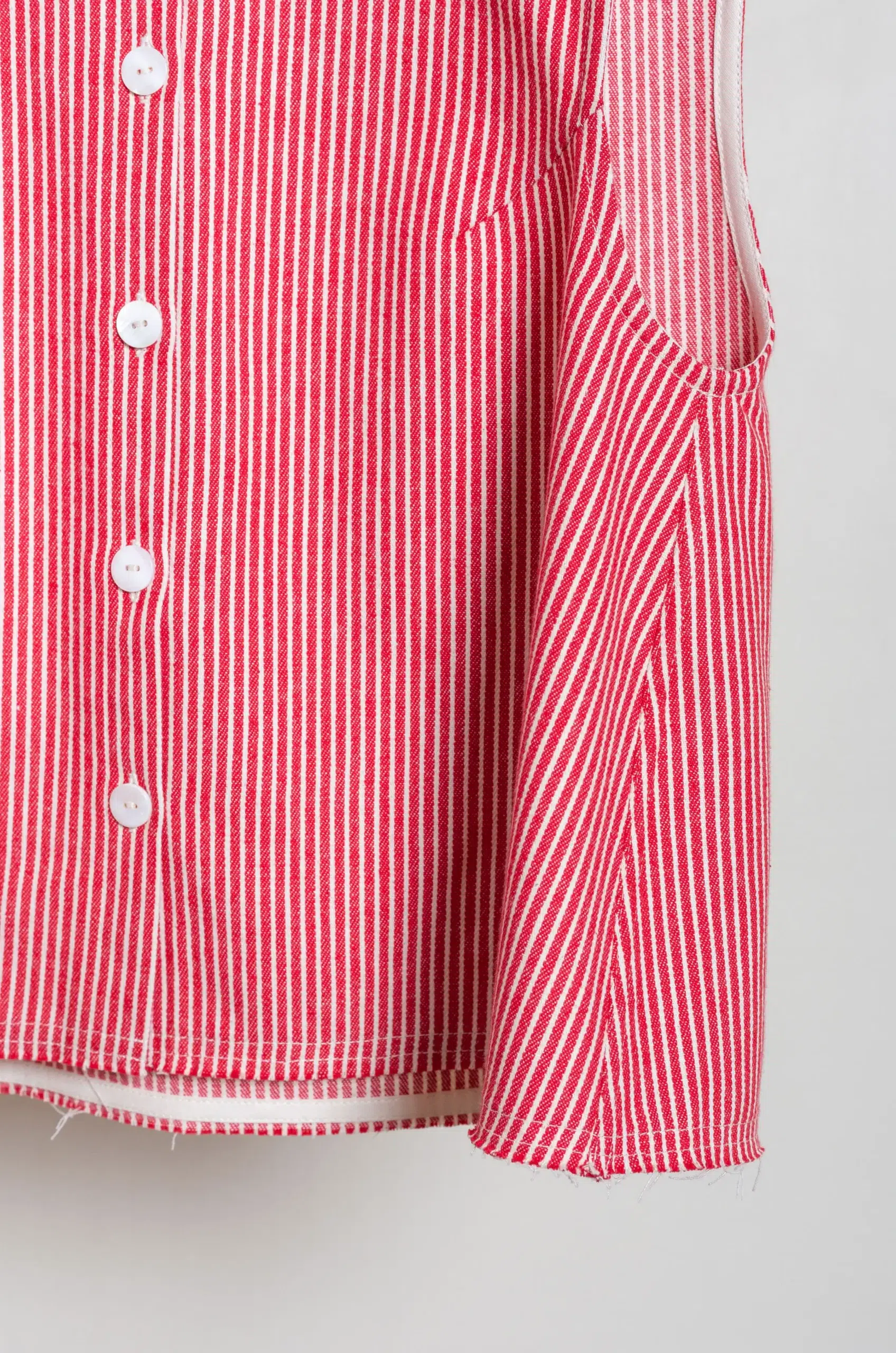 Eleph - A CROPPED TOP C9010301 - RED