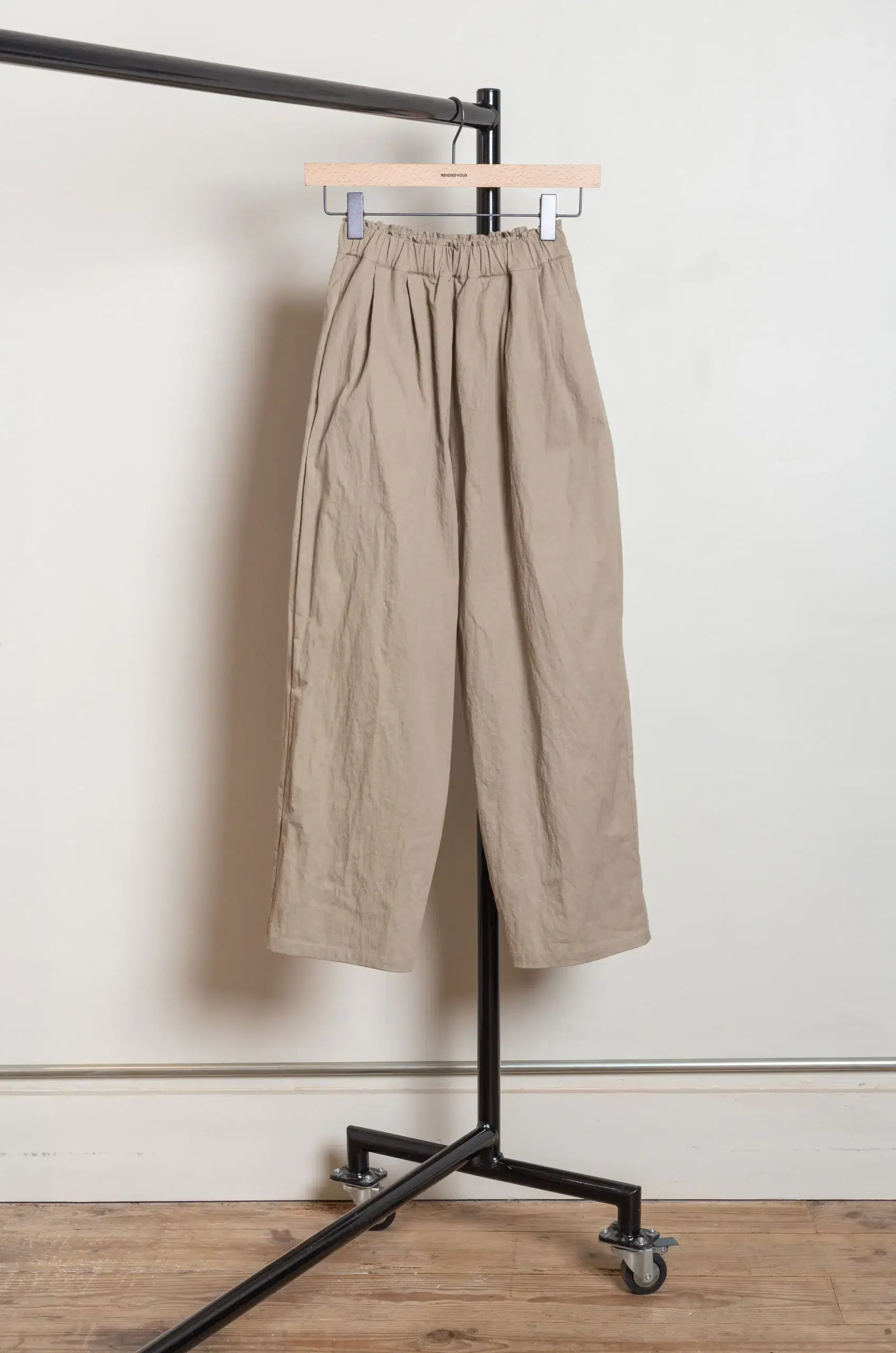 Eleph - LUCE EASY TROUSER C9010208 - KHAKI