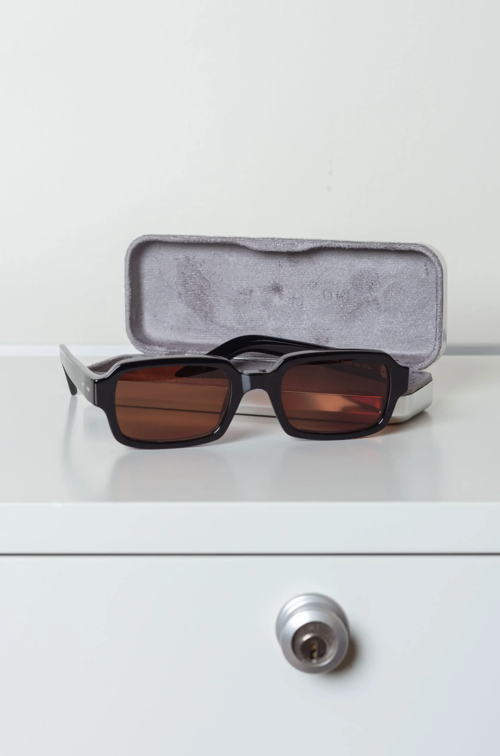 YouMustCreate - Kitano Sunglasses - Black
