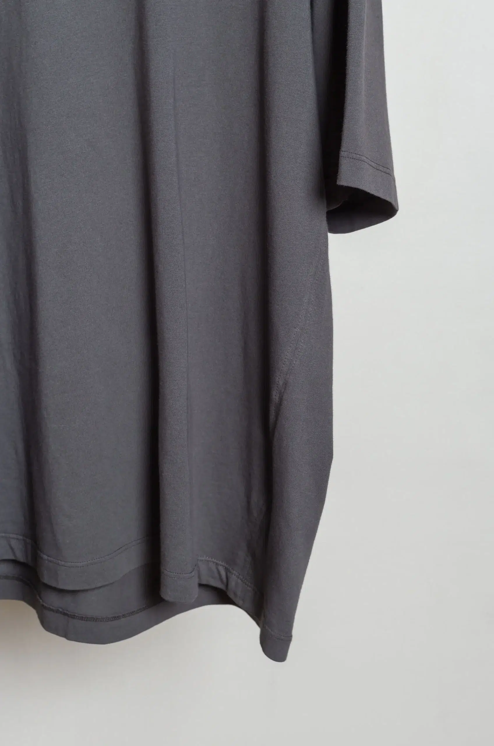 Lady White - ATHENS T-SHIRT - PEWTER