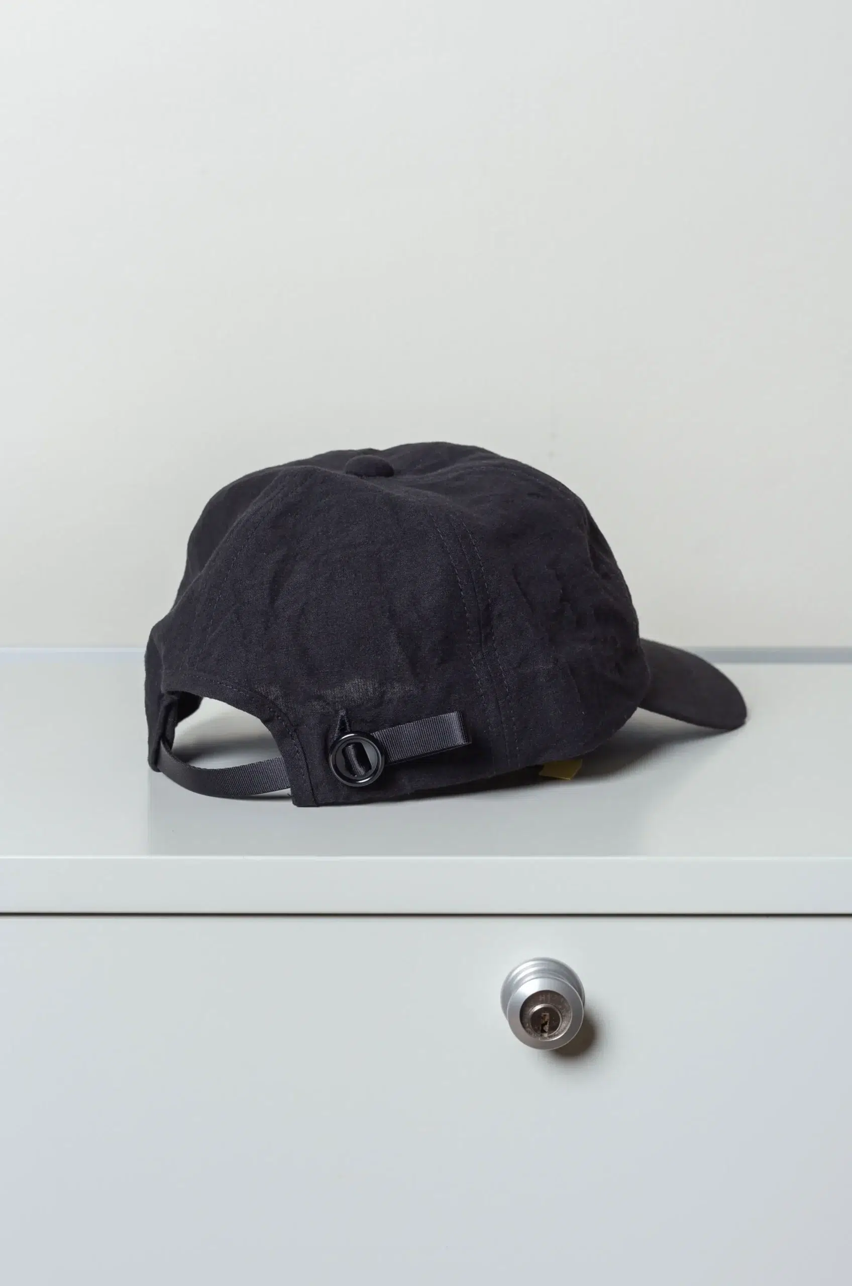 MAN-TLE - R20 CAP-3 DEEP CAP - BLACK LINEN